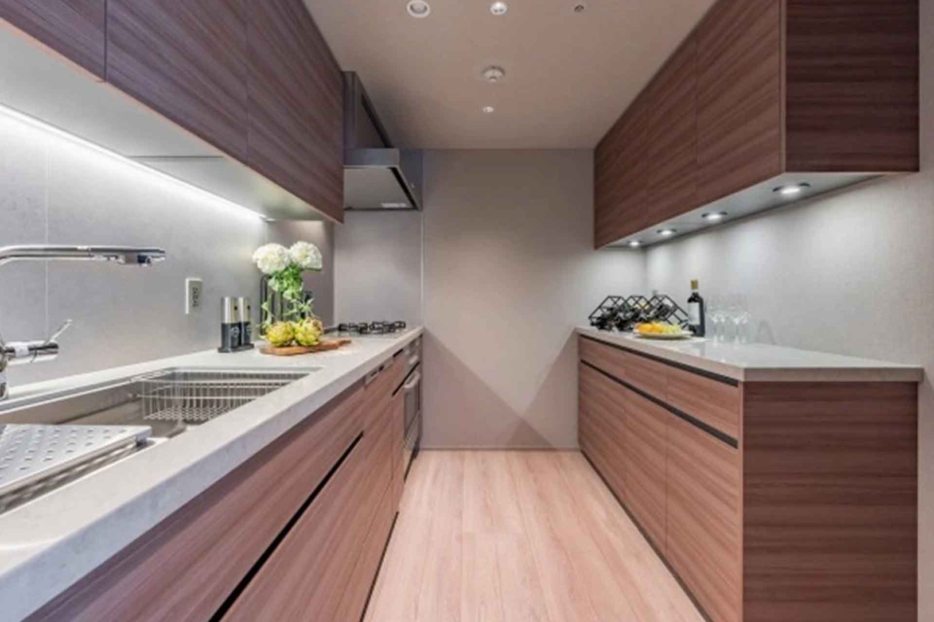 Motoazabu Hills Forest Tower kitchen2.jpg