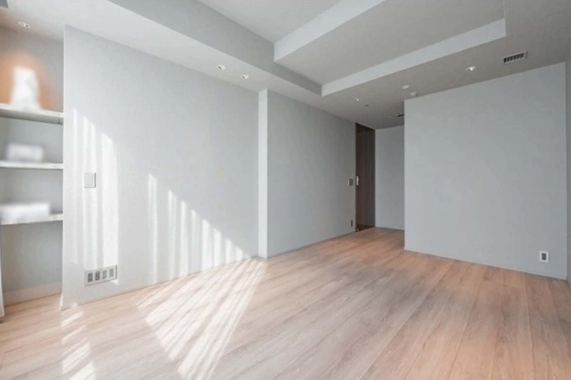 Motoazabu Hills Forest Tower Bedroom.jpg
