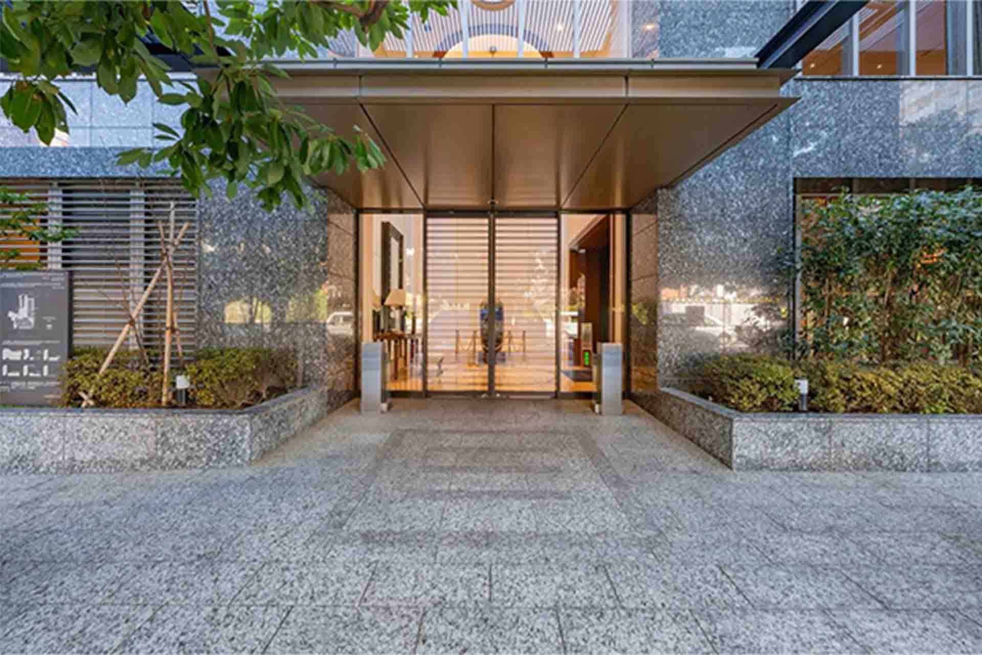 Takanawa The Residence ent.jpg