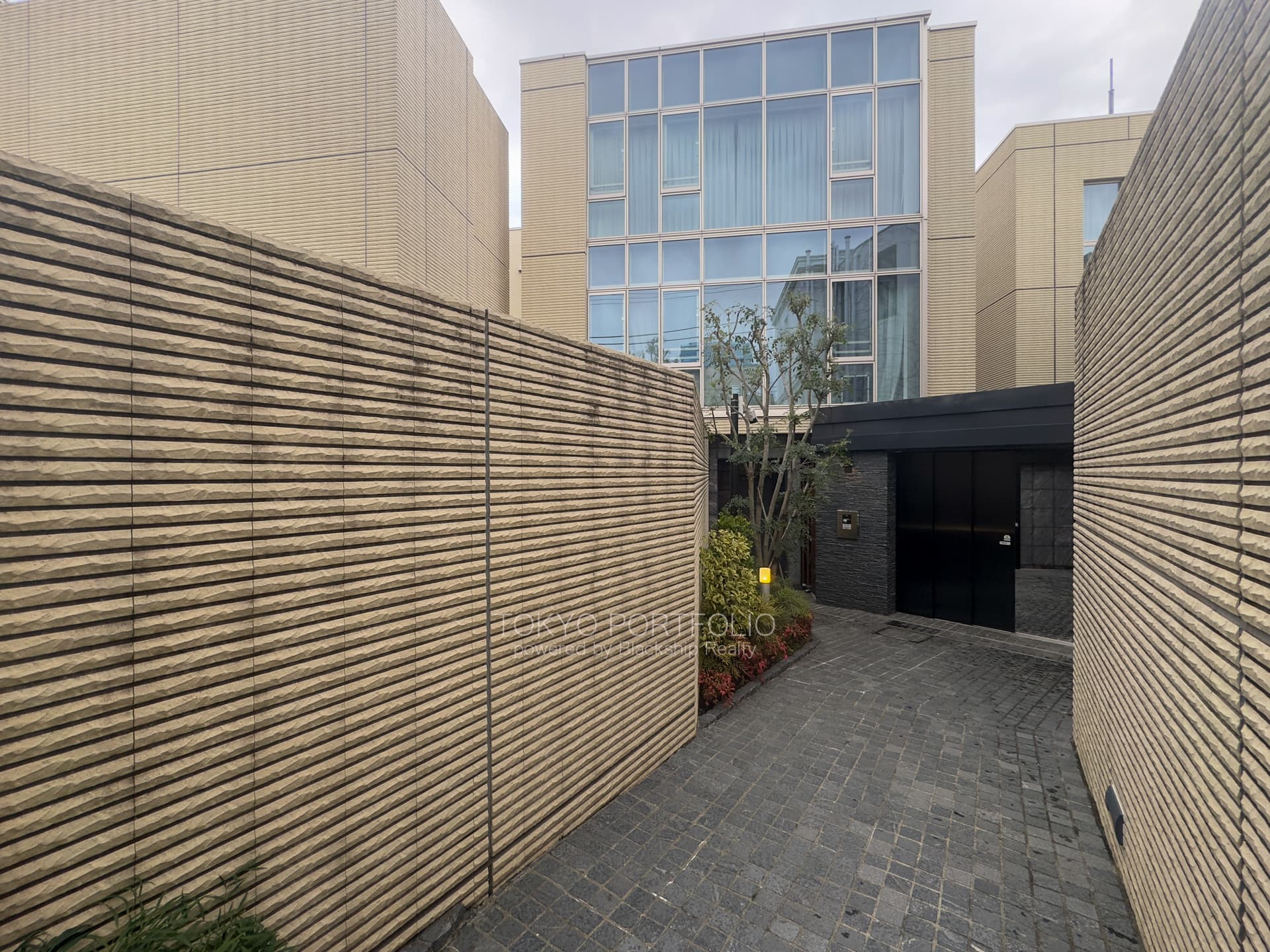 Prestige Residence Shirokane Chojamaru-14.jpg