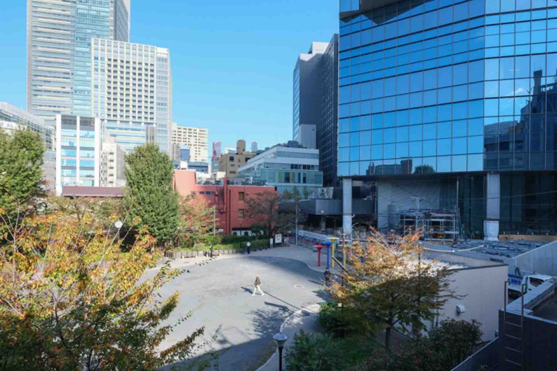 Brands Roppongi 1.jpg