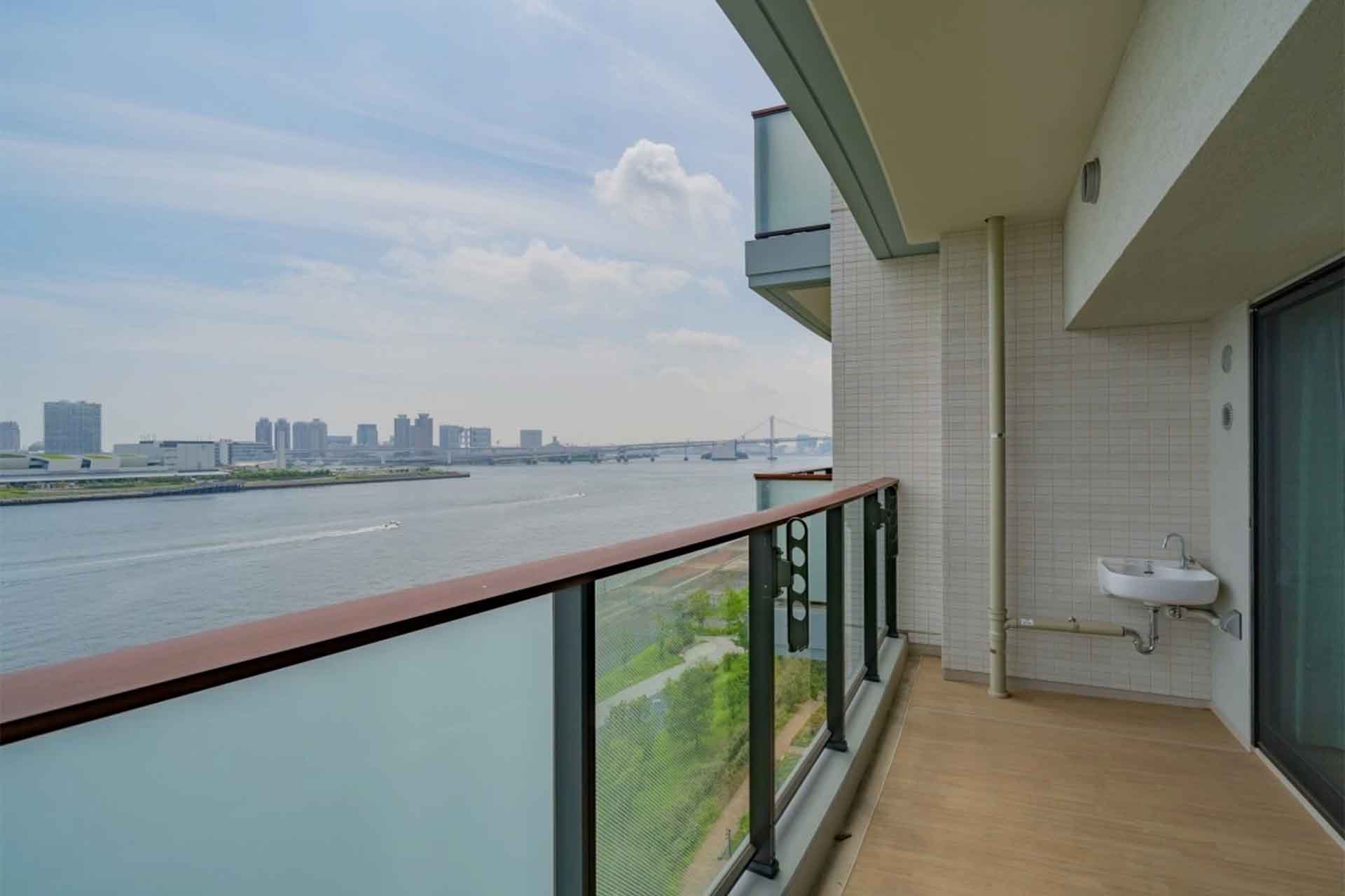 HARUMI FLAG SEA VILLAGE balcony.jpg