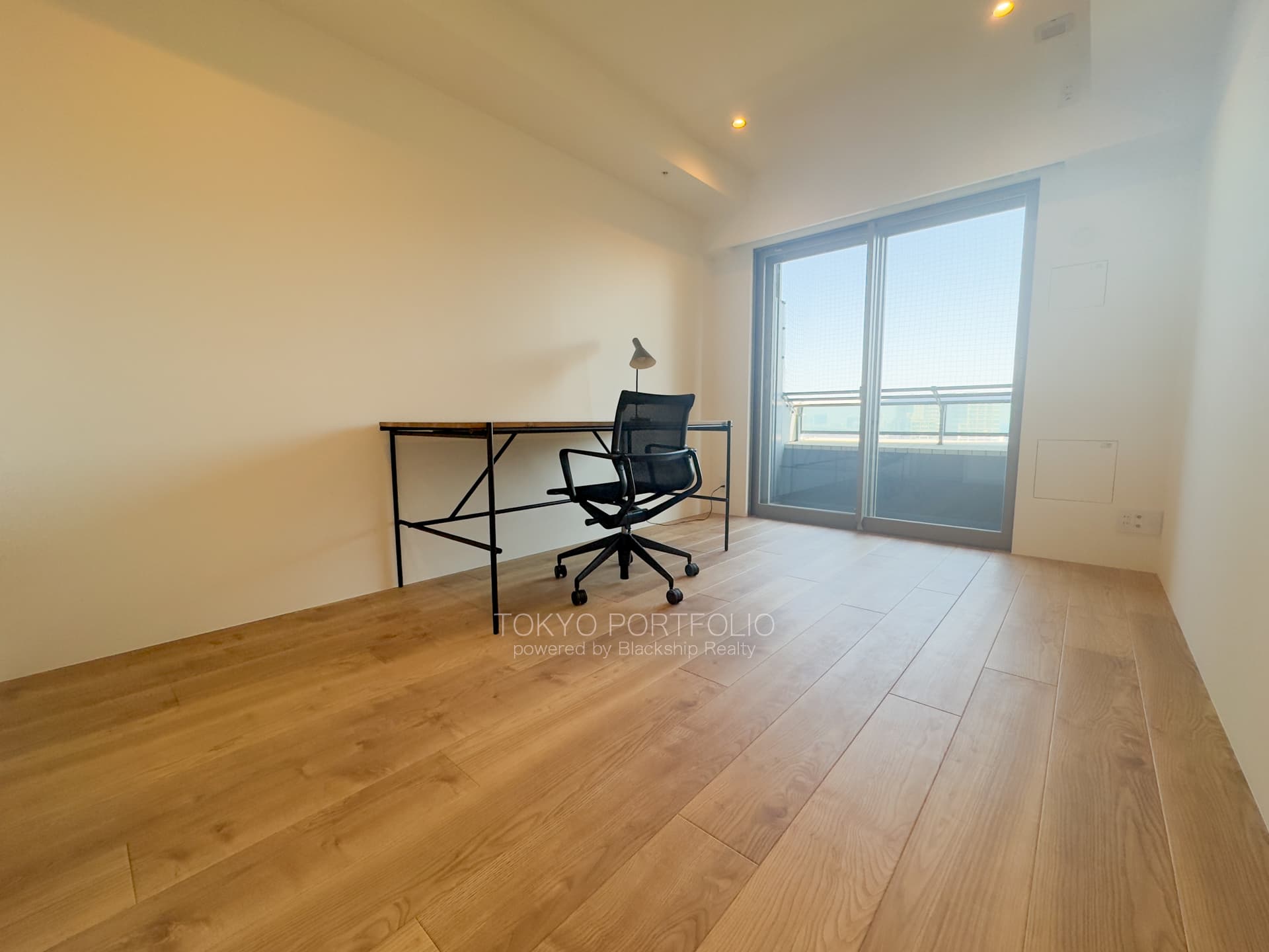 Caterina Mita Tower Suite East Arc Building  -05.jpg