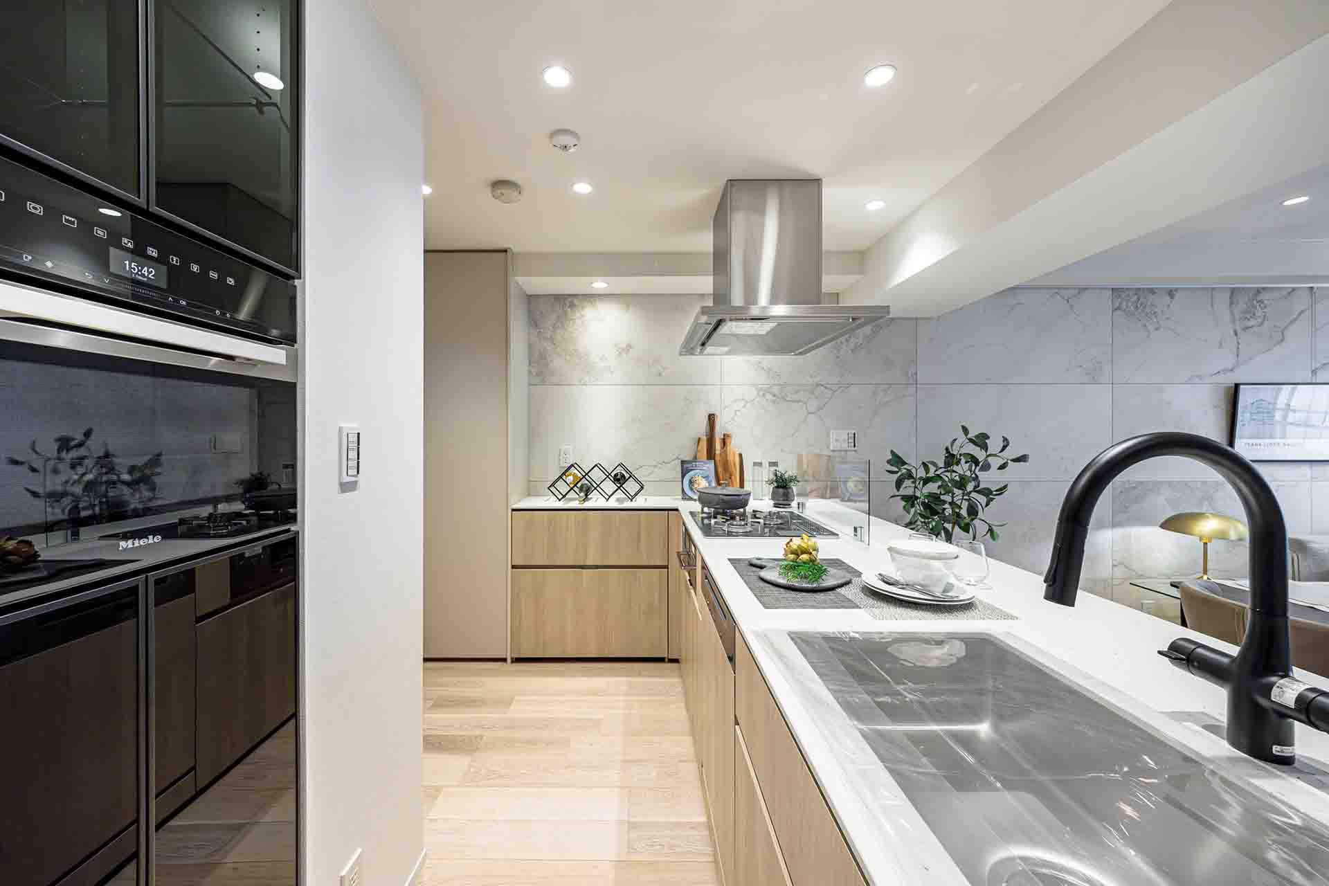 Axia Foresta Azabu kitchen.jpg