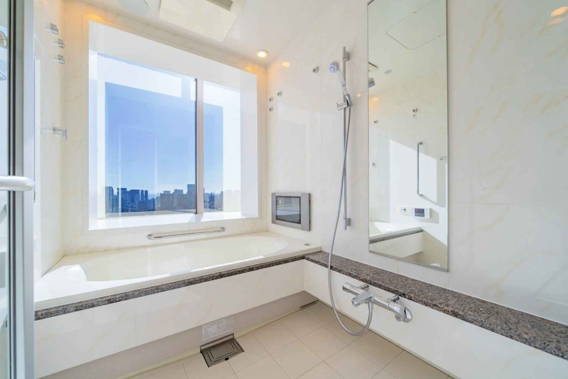 THE ROPPONGI TOKYO Bathroom2.jpg