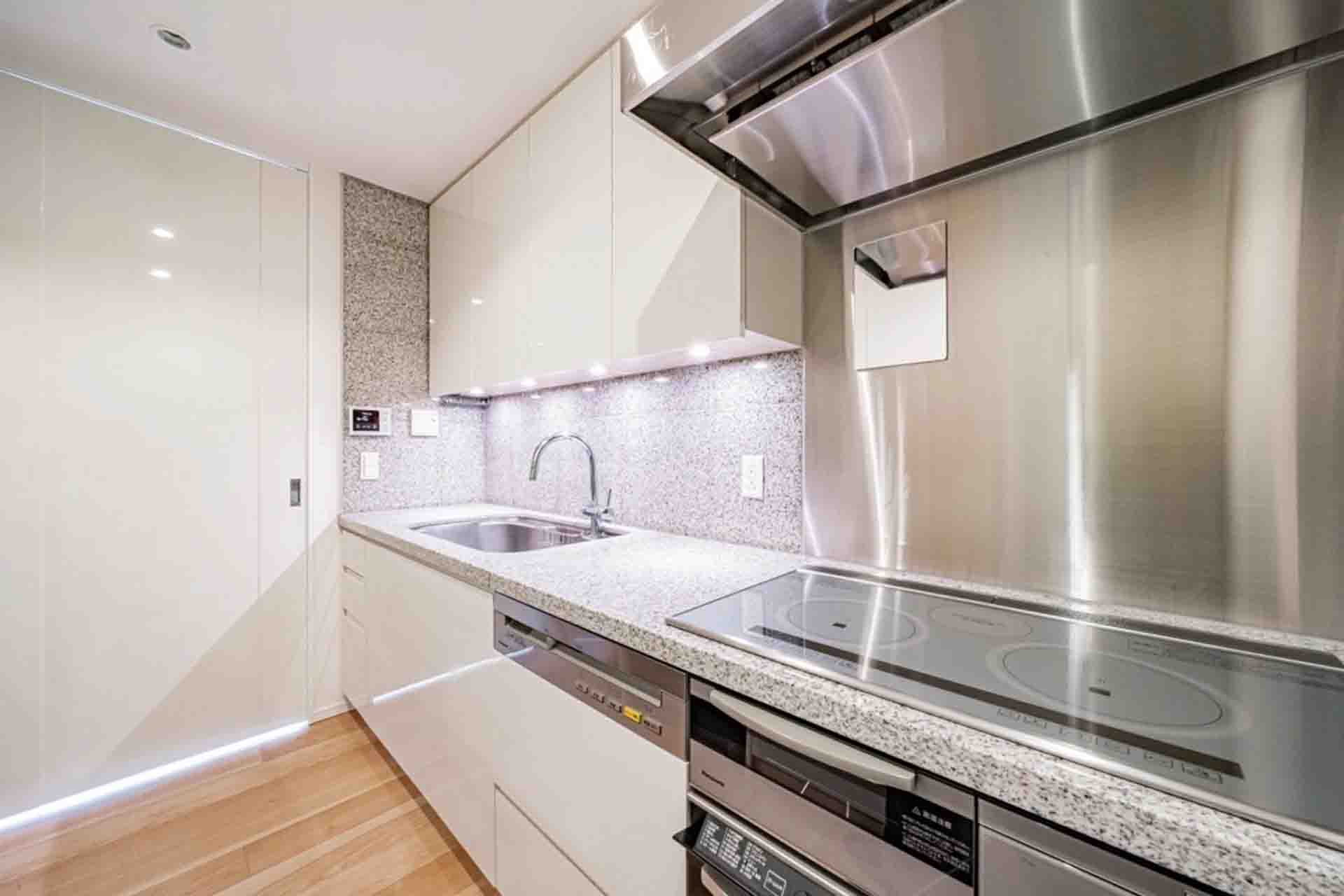 THE ROPPONGI TOKYO kitchen.jpg