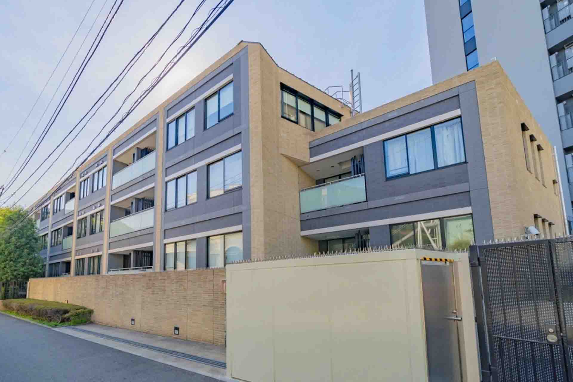 Diana Garden Hiroo exterior.jpg