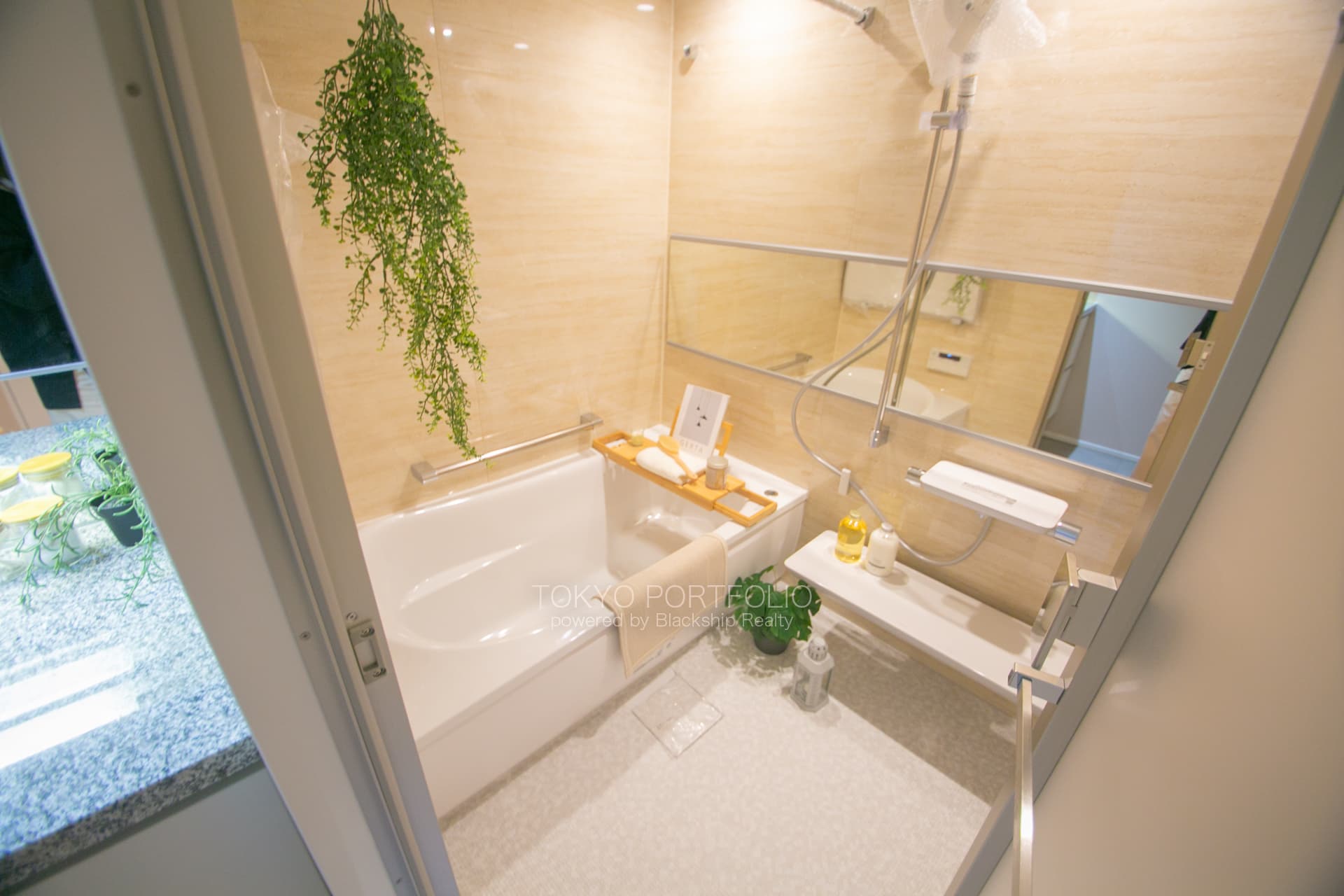 Open Residence Minamiaoyama Antique Street-05.jpg