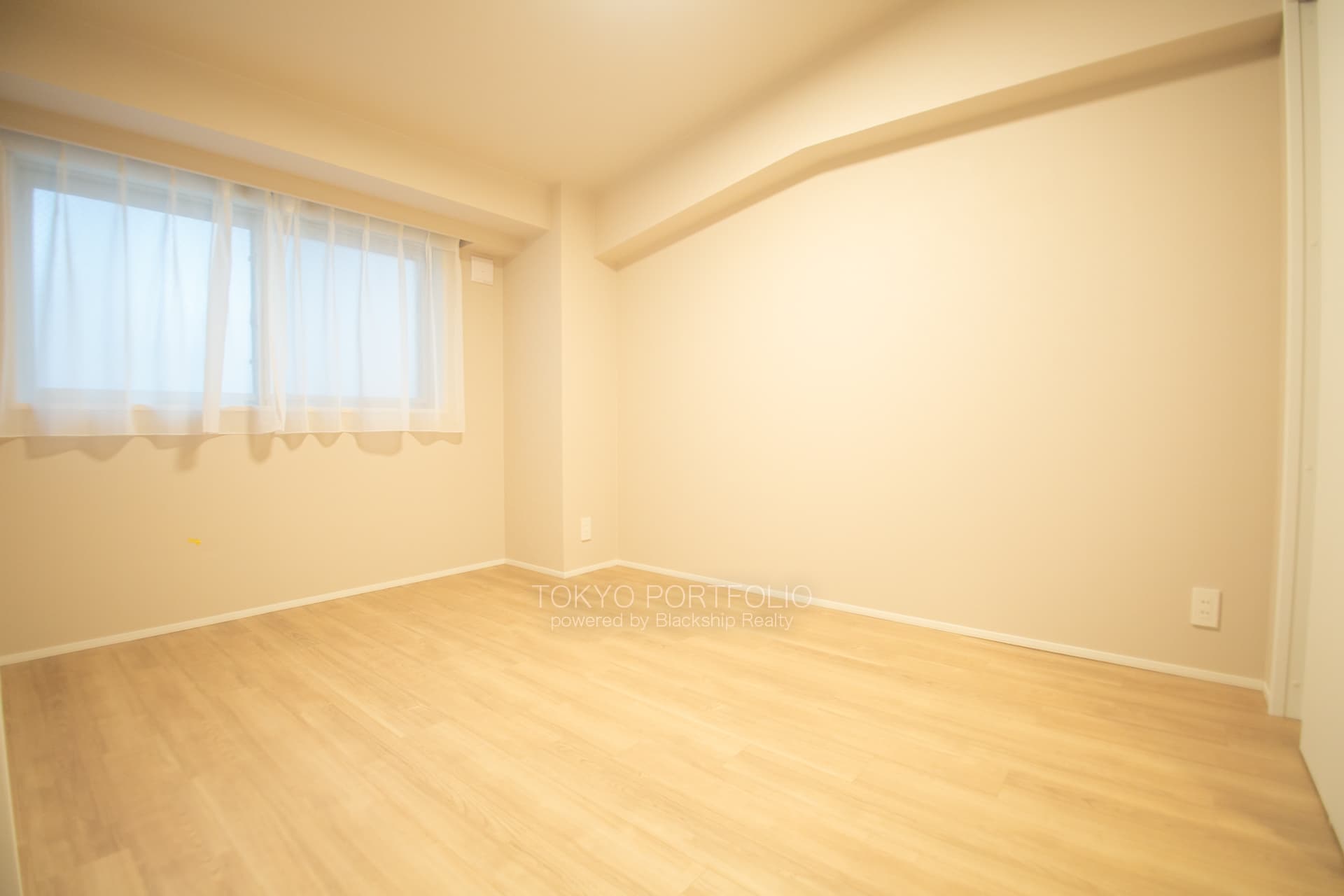 Open Residence Minamiaoyama Antique Street-03.jpg