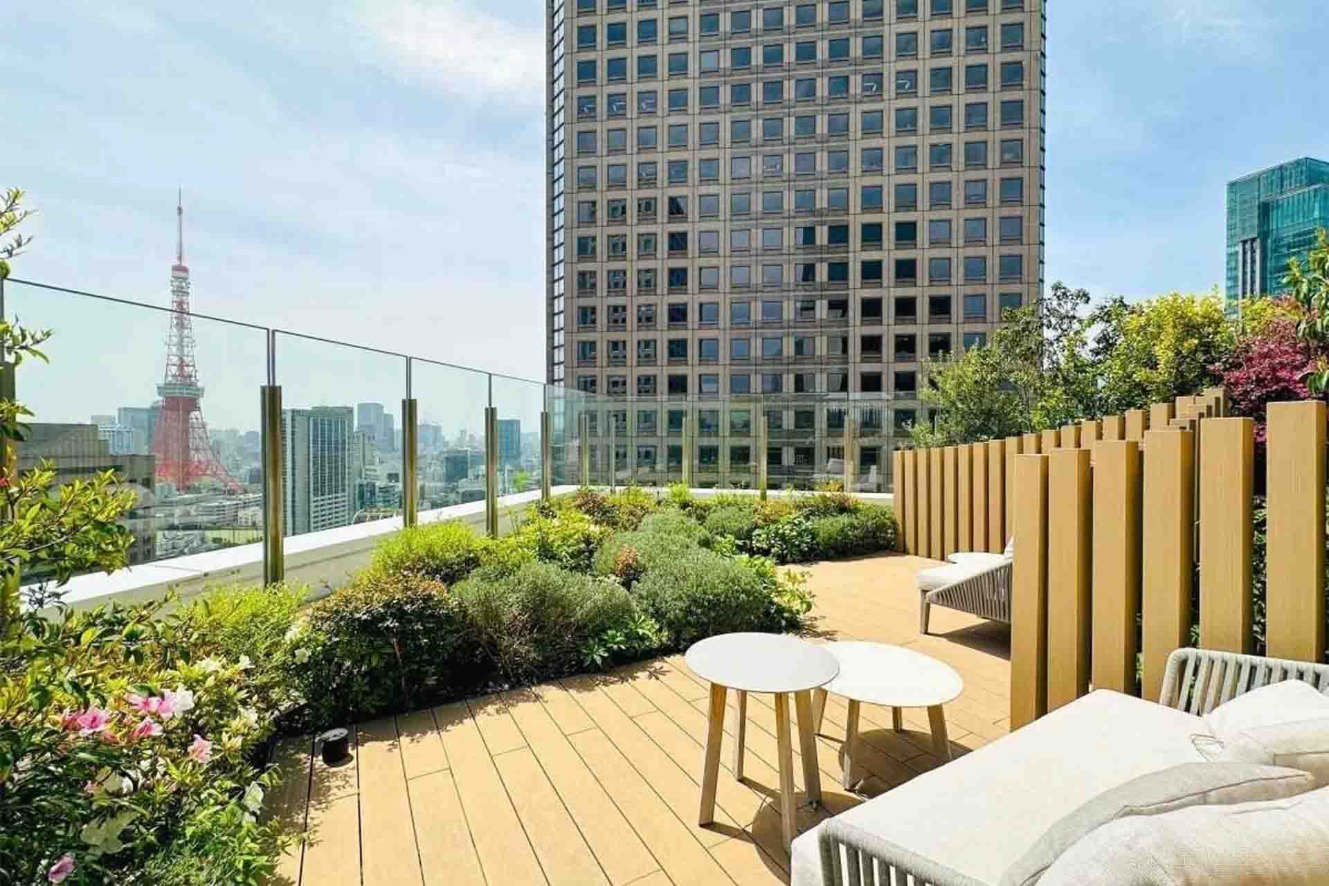 Park Court Toranomon lounge.jpg