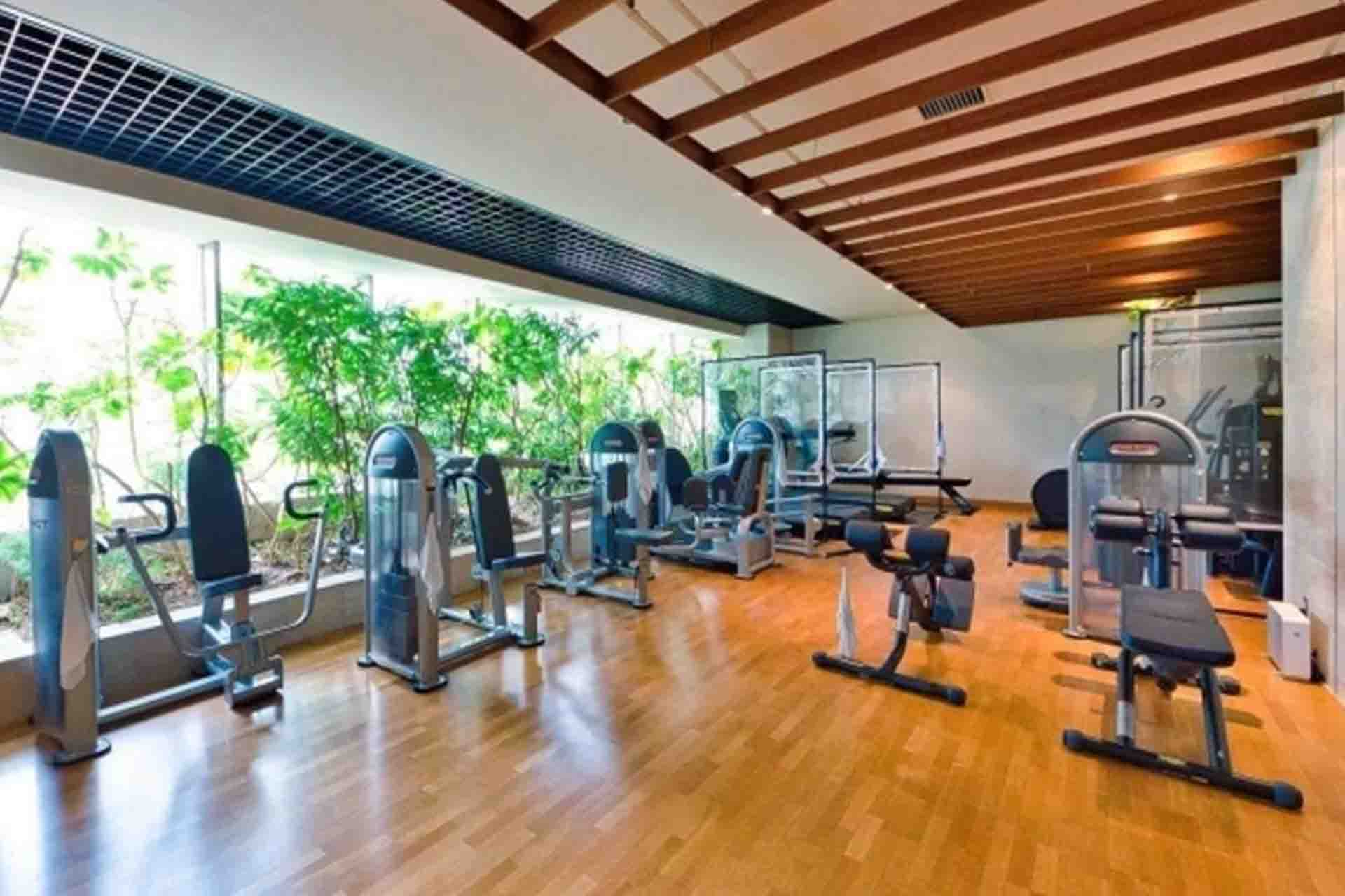 Park Court Azabu-Juban The Tower fitness.jpg