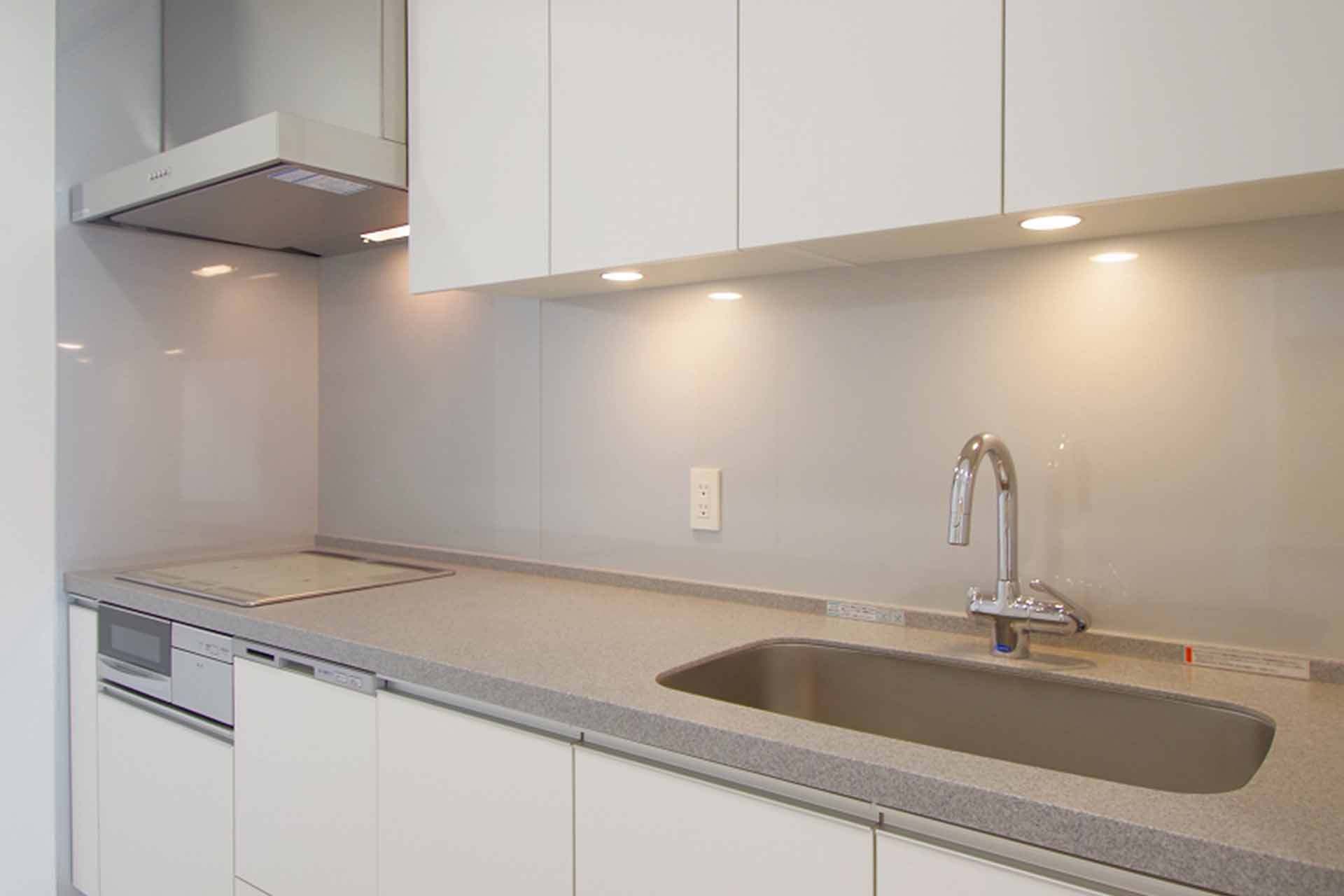 La Tour AOBADAI kitchen.jpg