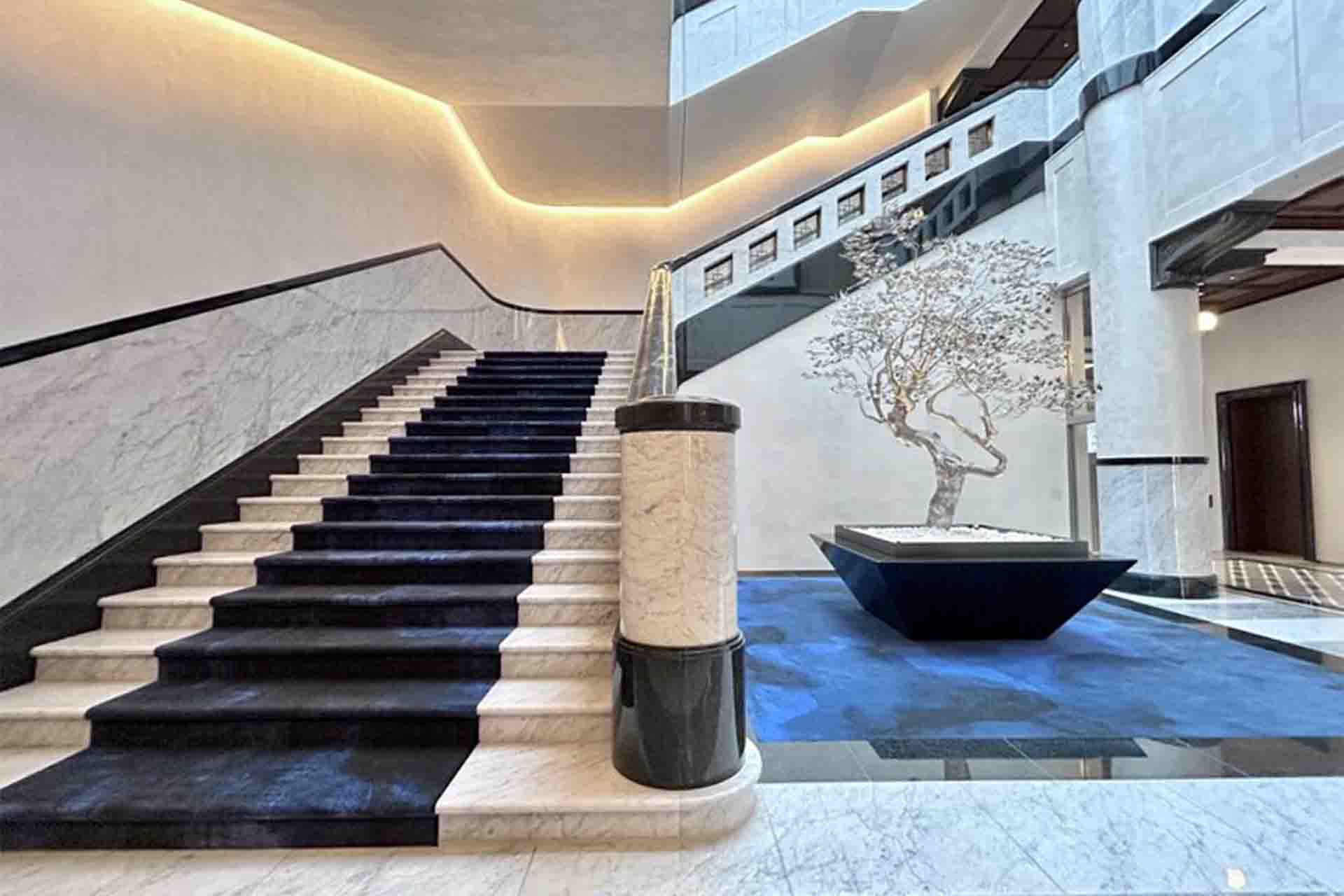 Mita Garden Hills Park Mansion hall2.jpg