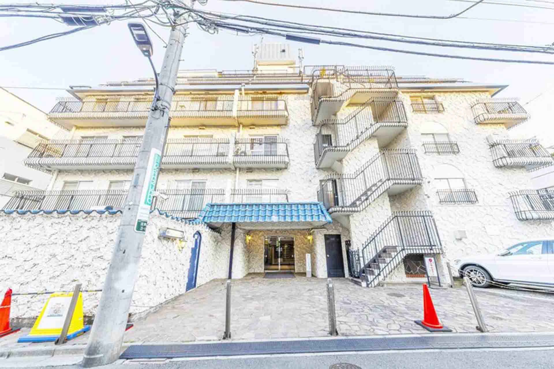 Shuwa Kitaaoyama Residence ex.jpg