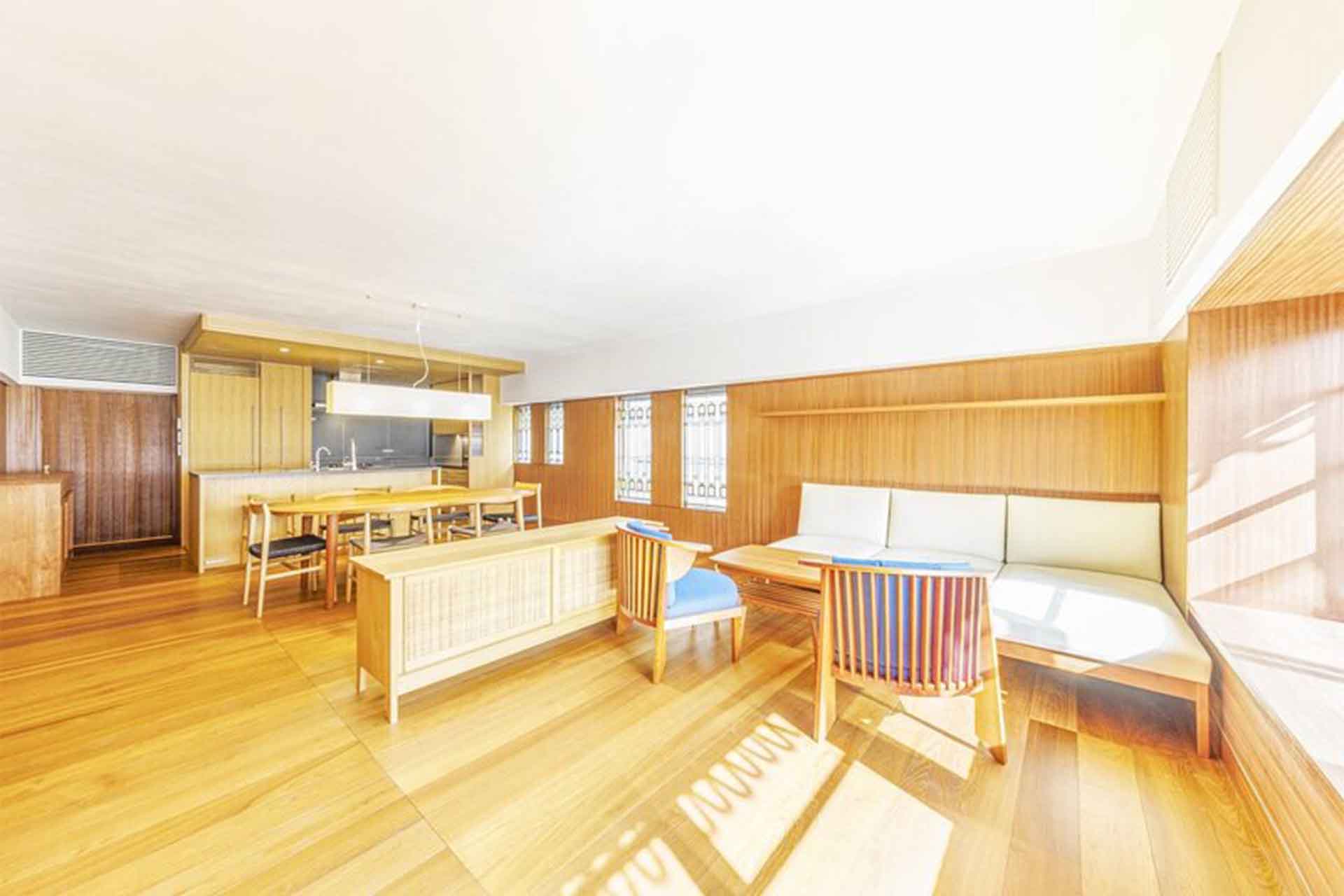 Shuwa Kitaaoyama Residence LDK3.jpg