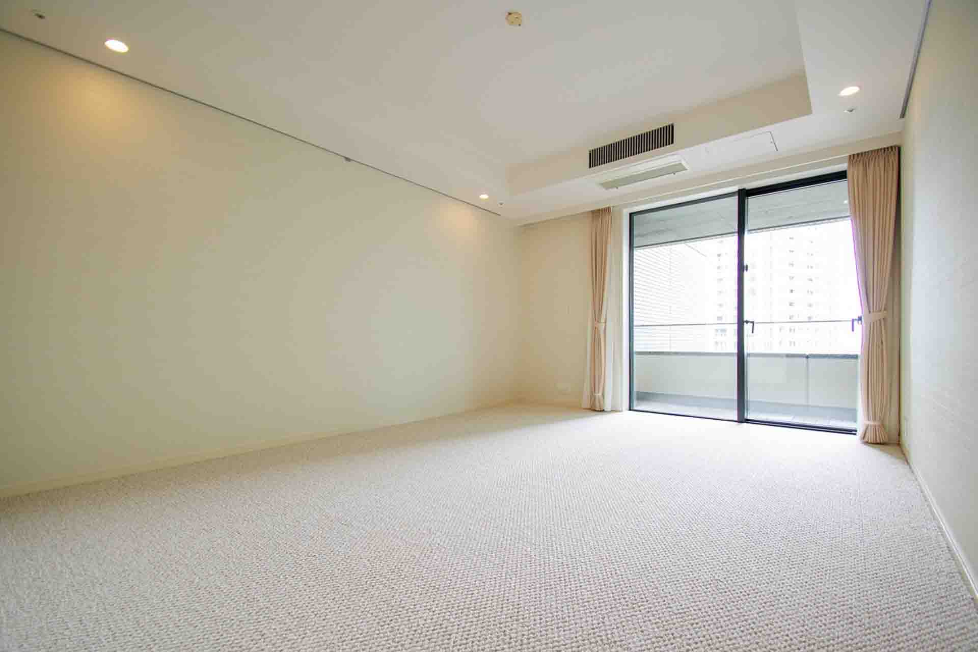 Izumi Garden Residence bedroom.jpg