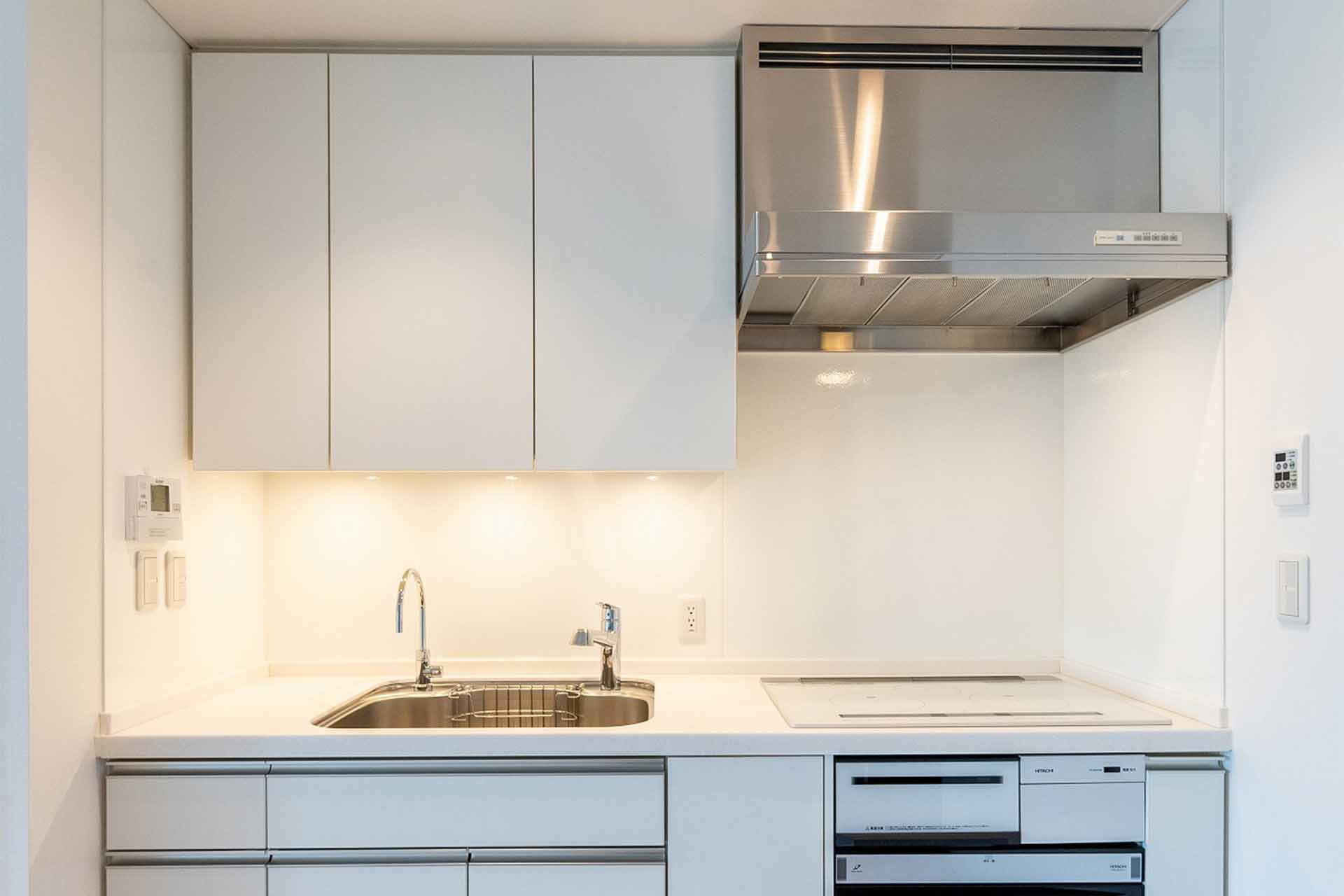 La Tour Mita kitchen.jpg