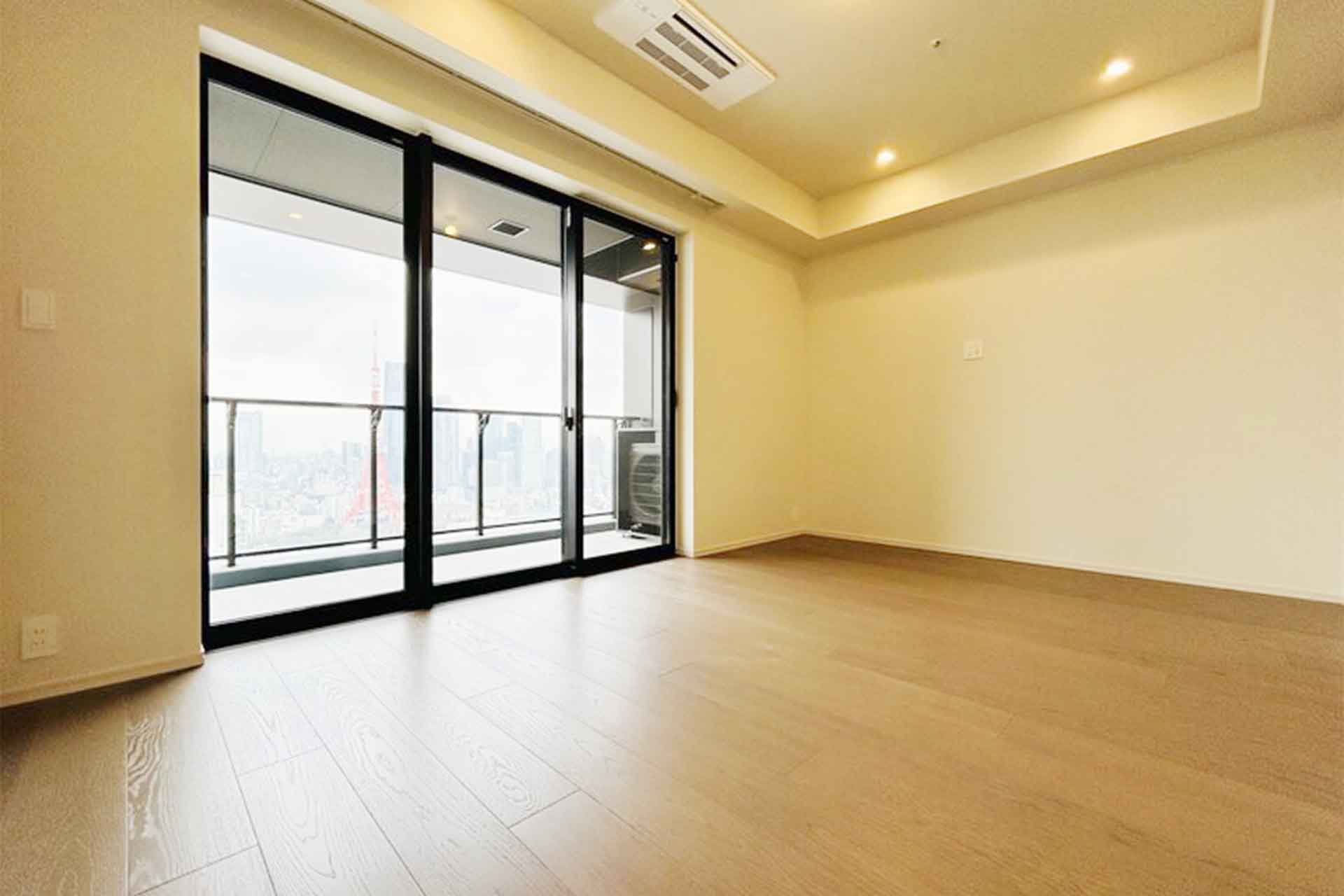 WORLD TOWER RESIDENCE 3805 bedroom.jpg