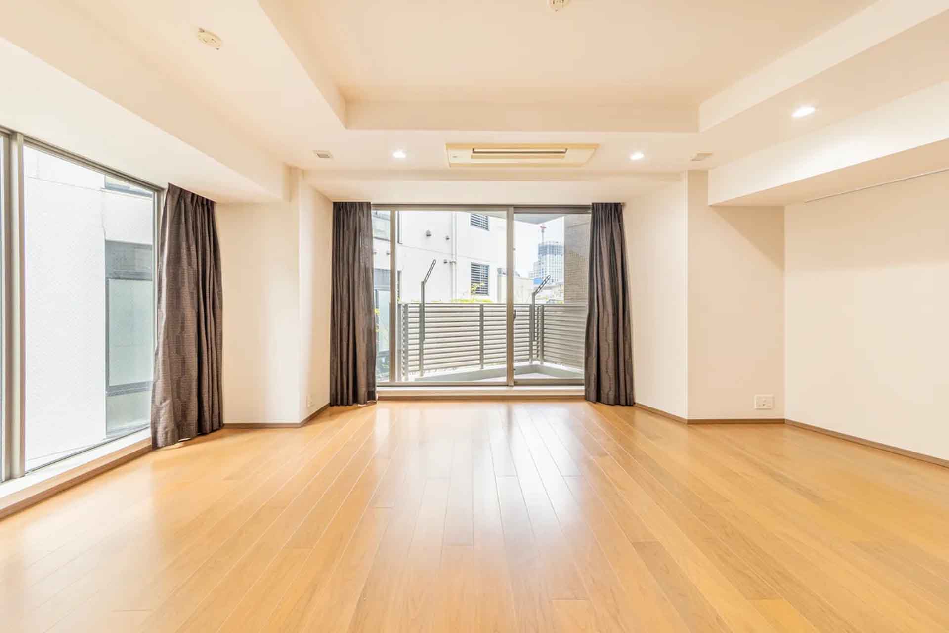 The Jingumae Residence4F LDK.jpg