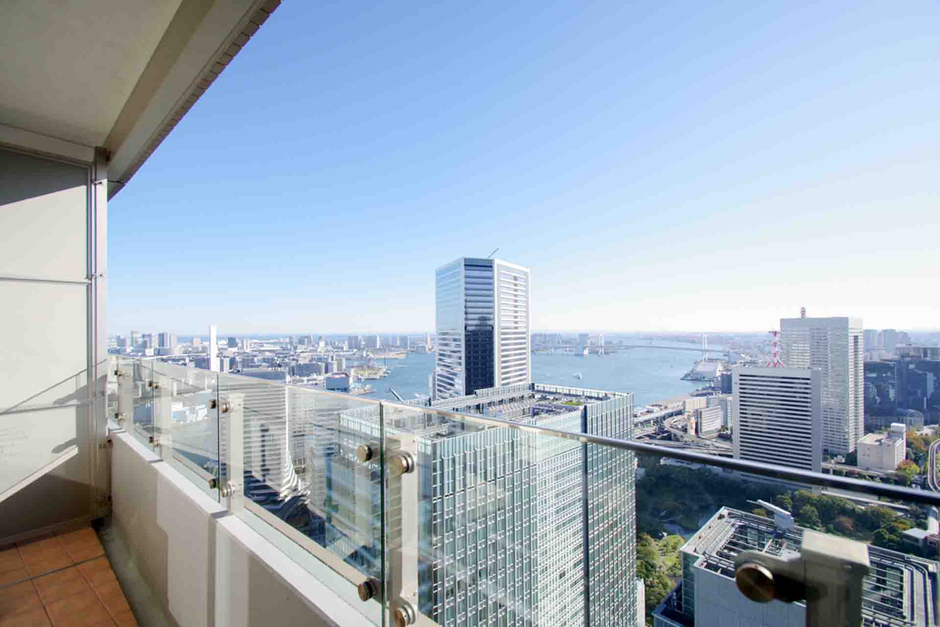 La Tour SHIODOME4706 balcony.jpg