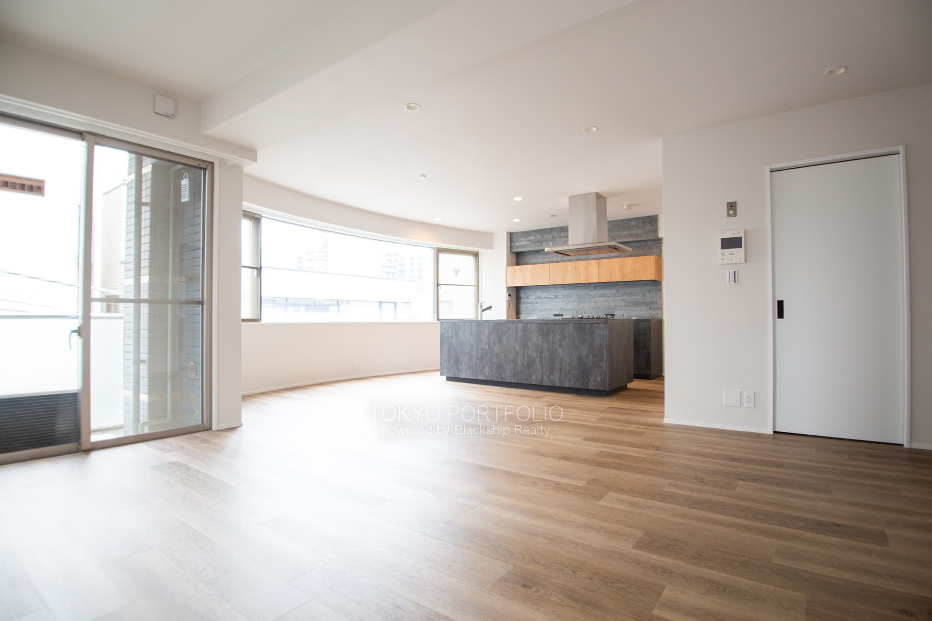 WALL Nishiazabu-02.jpg