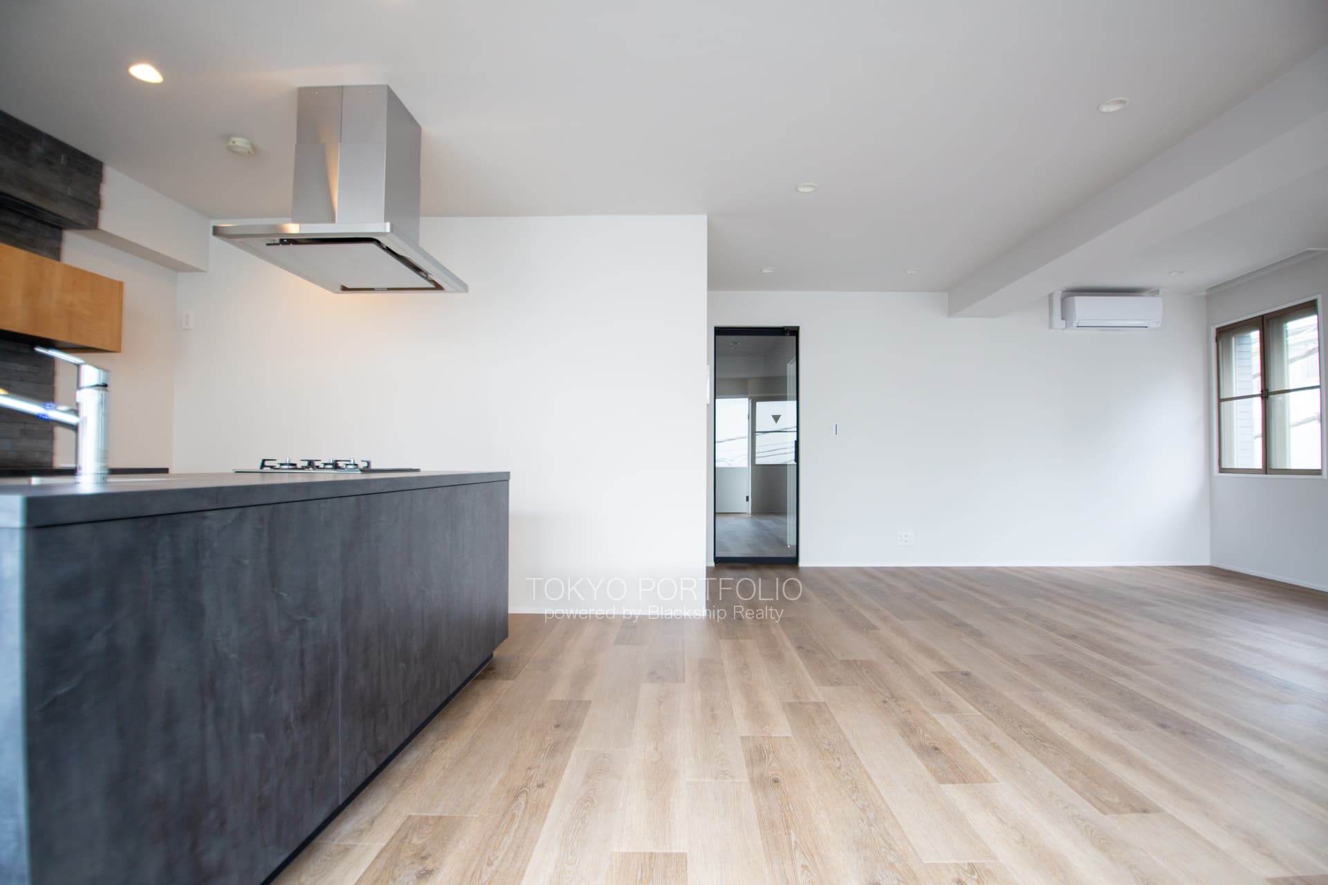 WALL Nishiazabu-03.jpg