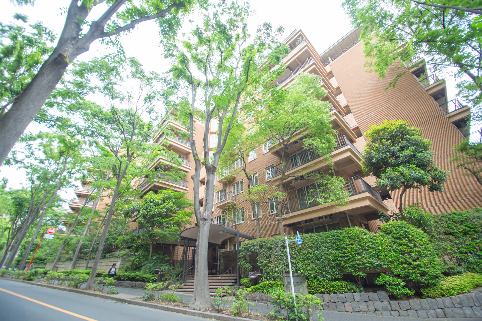 Hiro-o Garden Hills C-01.jpg