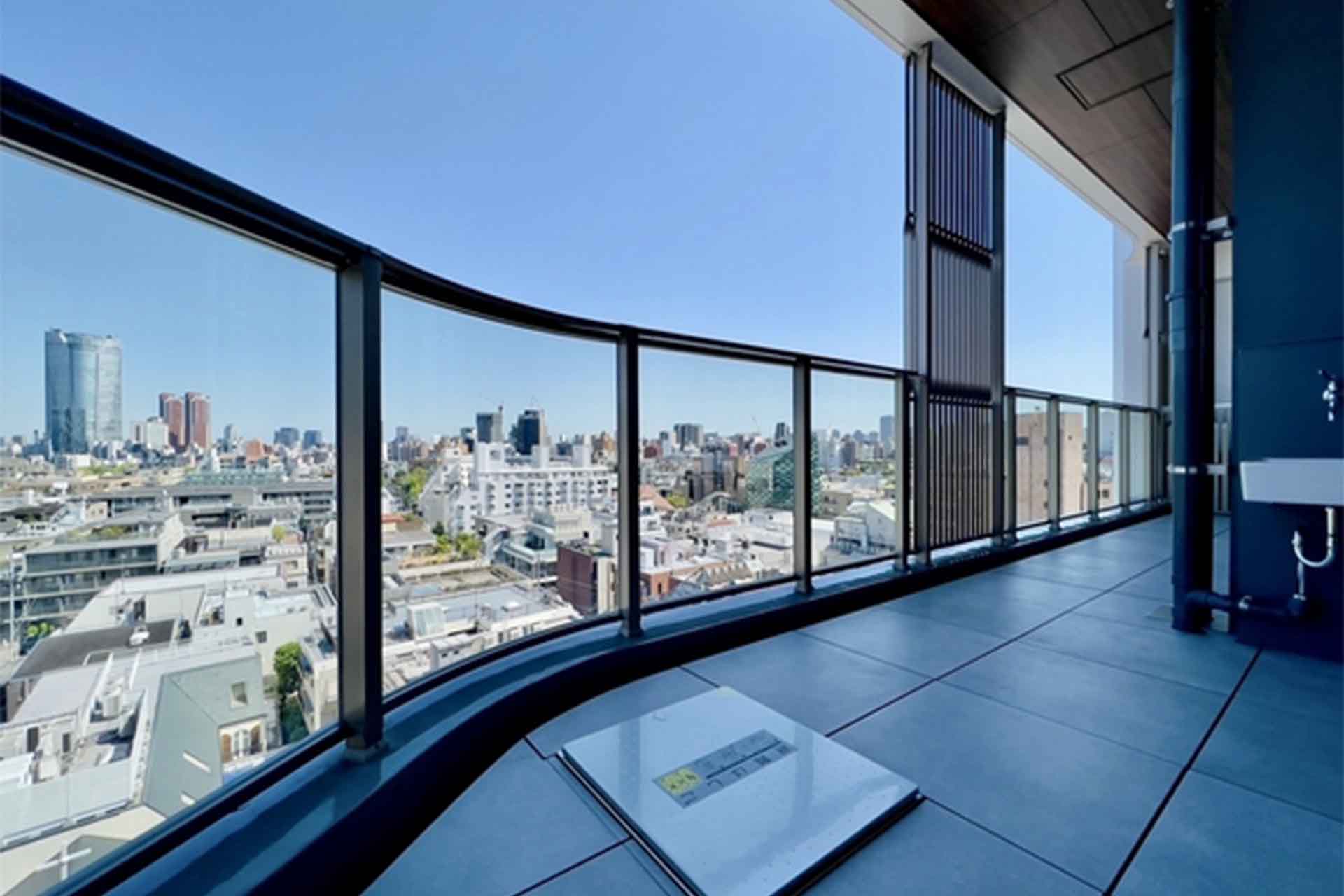Park Court Minami Aoyama 3-chome801 balcony2.jpg