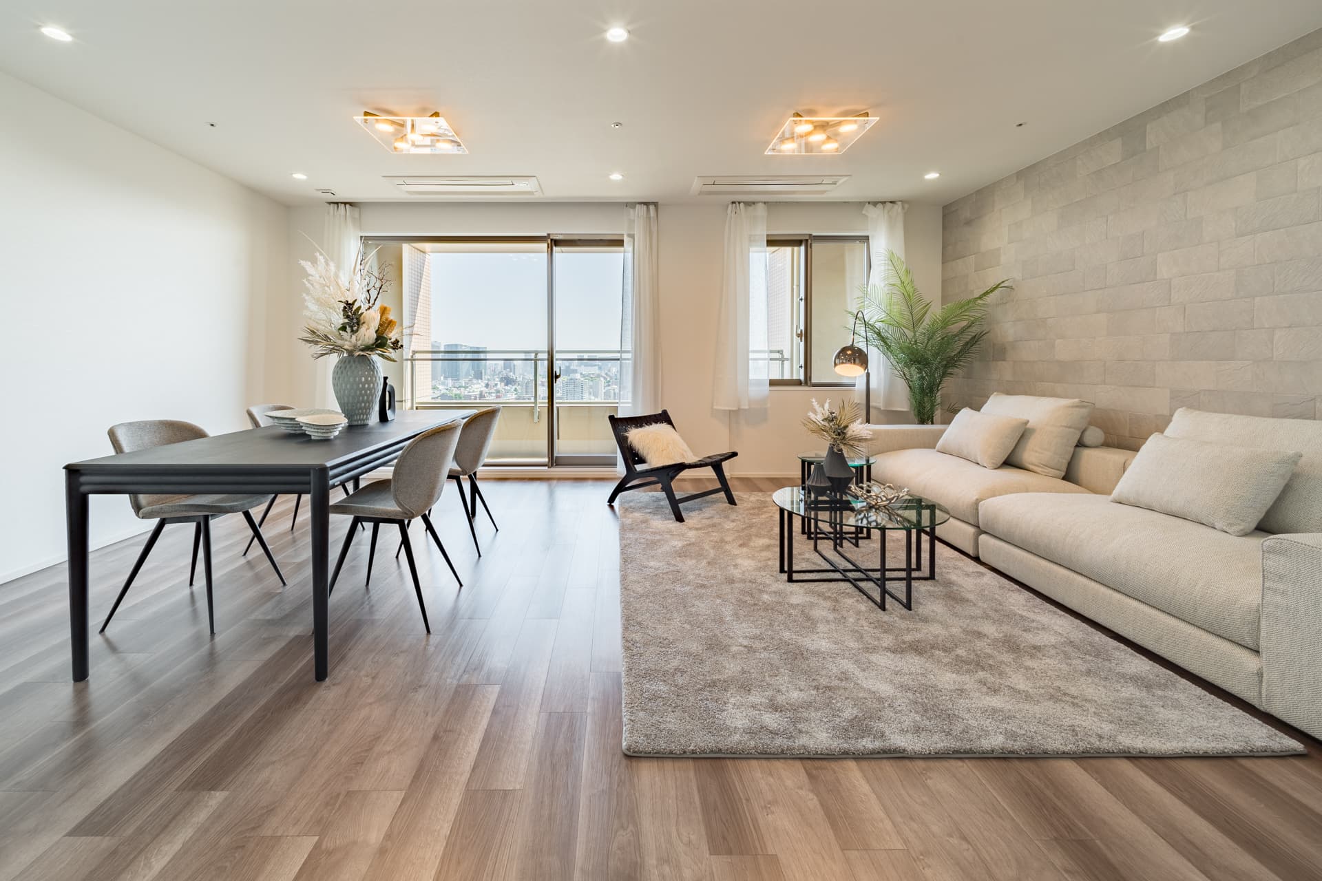 Park Court Azabujuban The Tower  LDK4.jpg