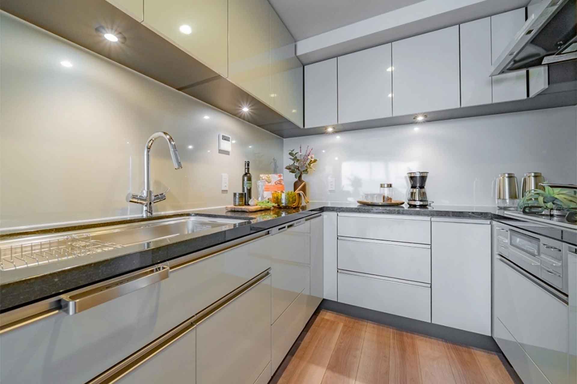 Takanawa The Residence kitchen.jpg