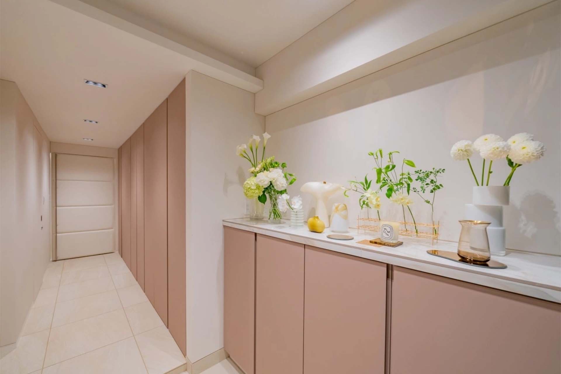 The Upper Residence Minami Aoyama  ent.jpg