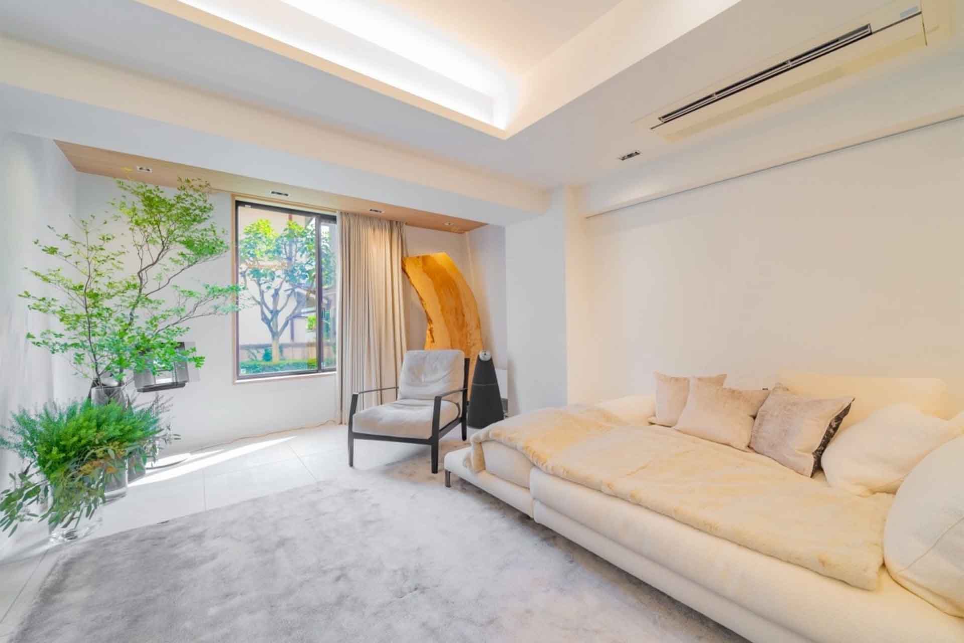 The Upper Residence Minami Aoyama  LDK4.jpg