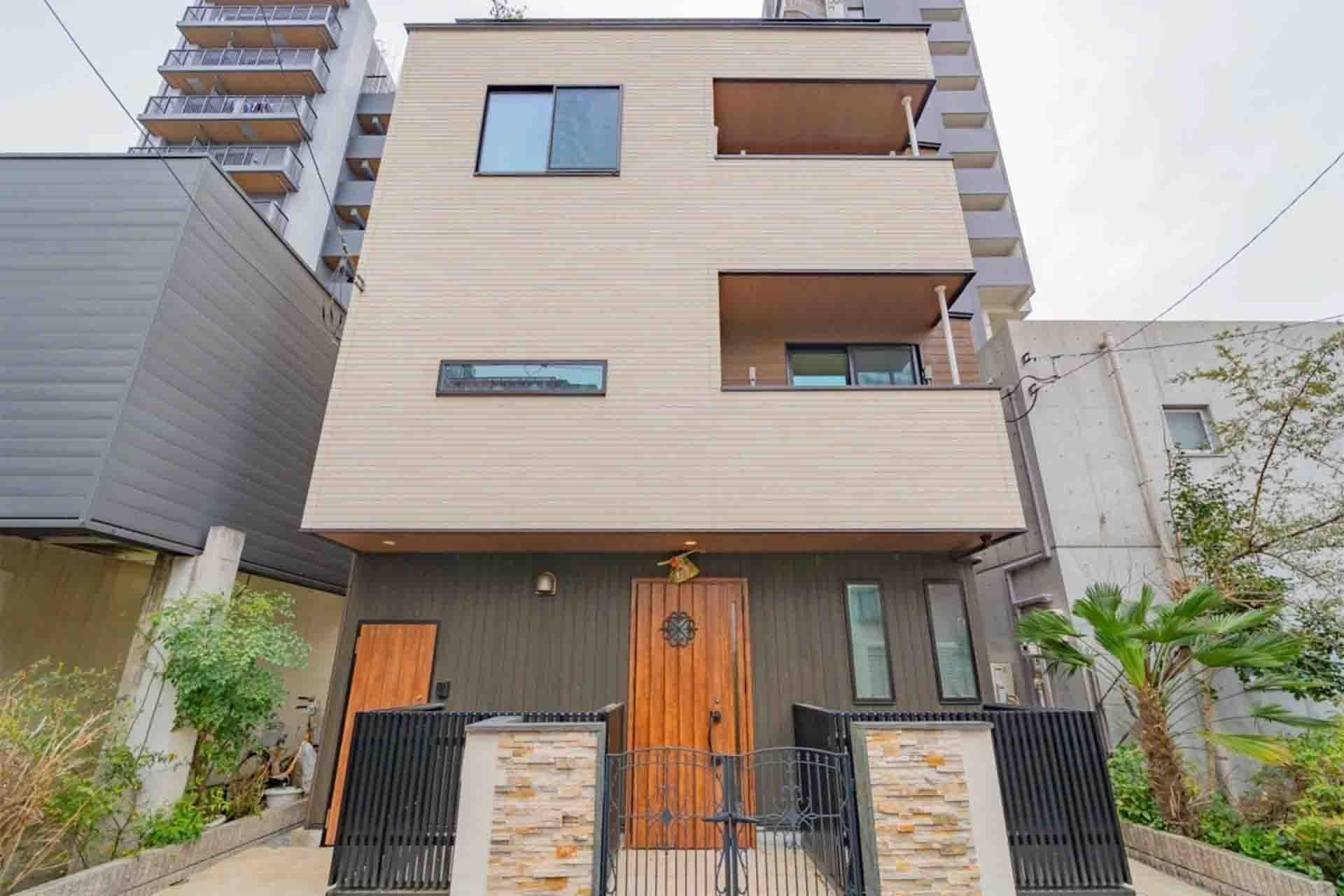 Minato-ku Takanawa 1-chome house 1.jpg