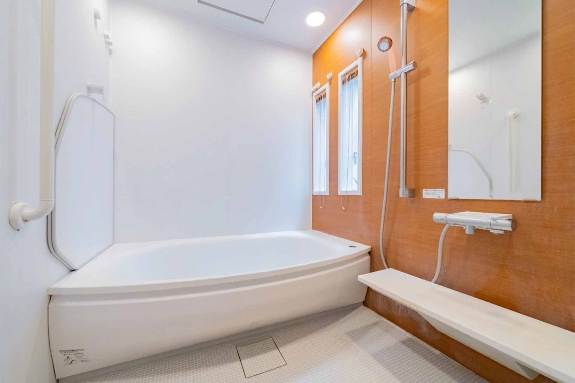 Minato-ku Takanawa 1-chome house bathroom2.jpg
