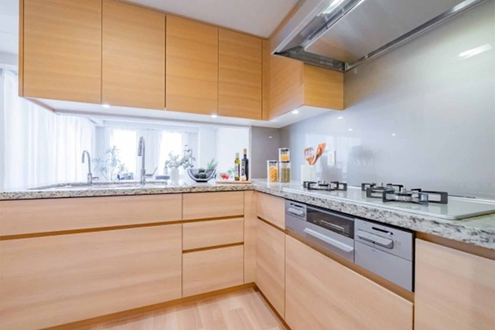 Proud Uehara kitchen3.jpg