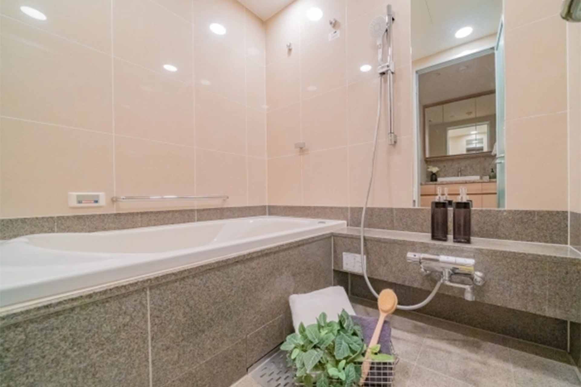 Proud Uehara bathroom.jpg