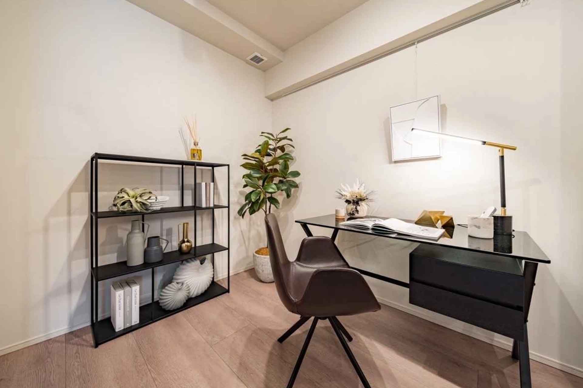 Proud Tower Shibaura  bedroom.jpg