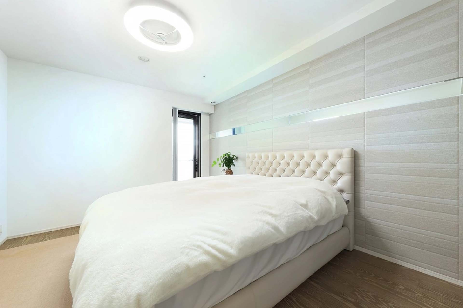 Proud Daikanyama Front  bedroom.jpg