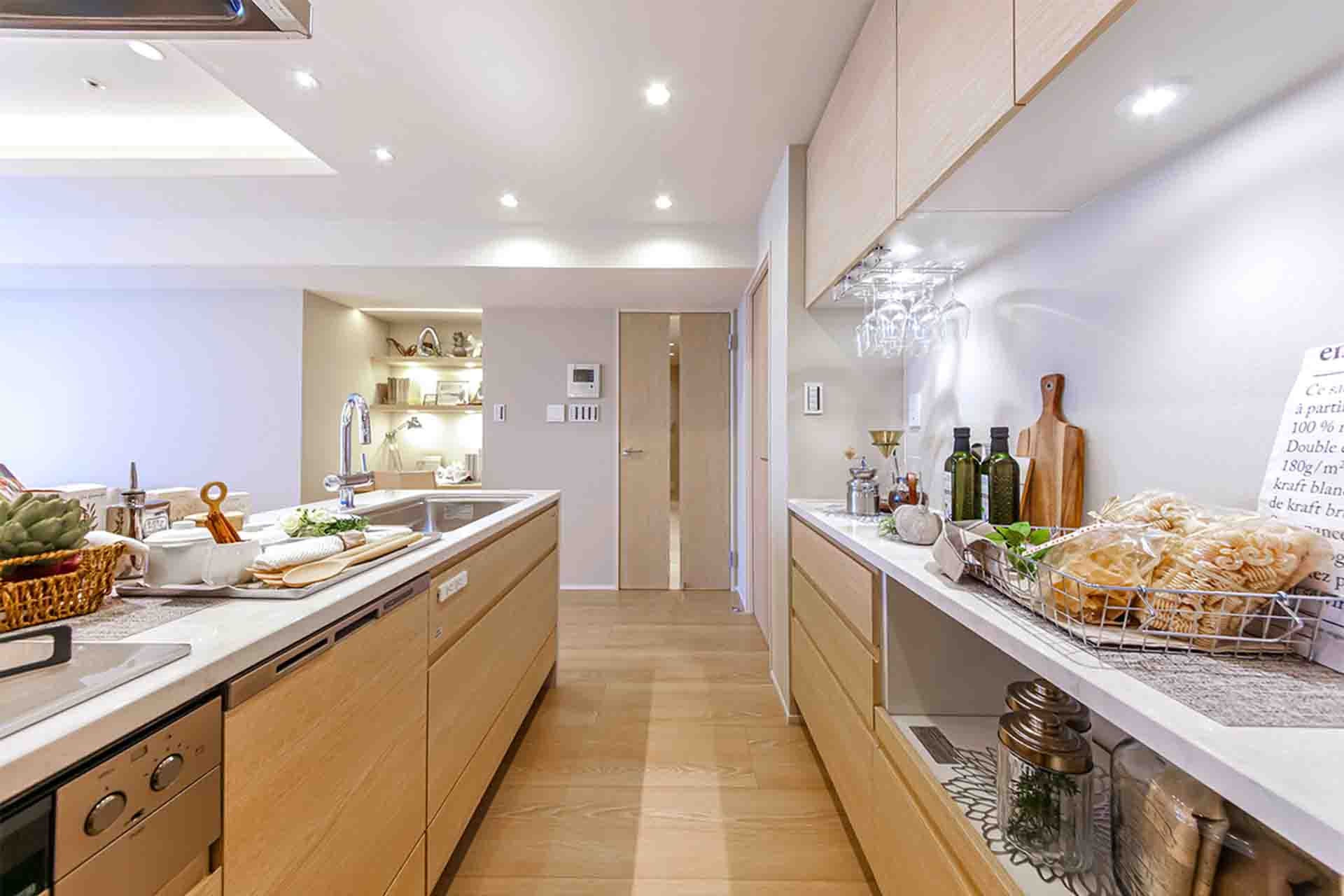 First Real Tower Shinjuku kitchen.jpg