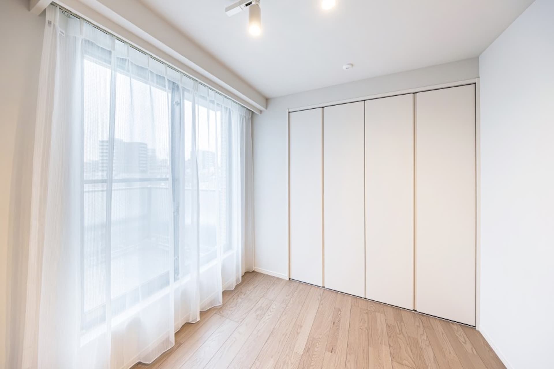 Kagurazaka Park House bedroom.jpeg