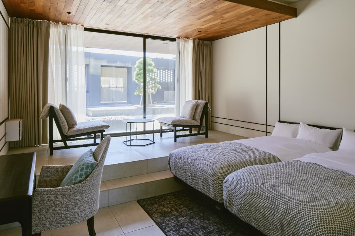 yuigahama bedroom.jpg