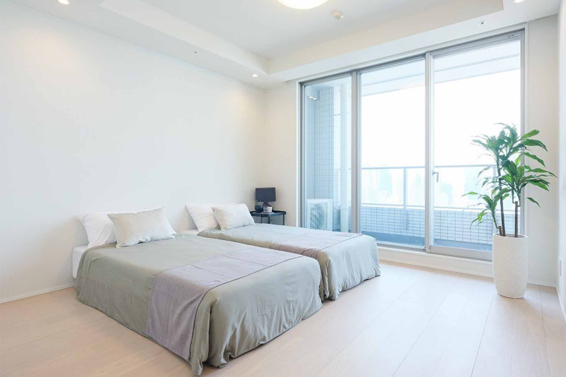 Tokyo Twin Parks Light Wing  bedroom.jpg