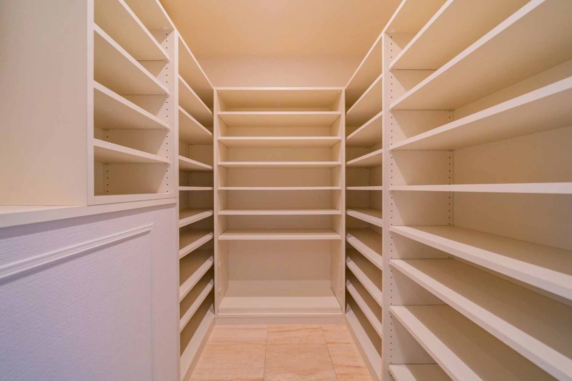 Takanawa The Residence WIC.jpg