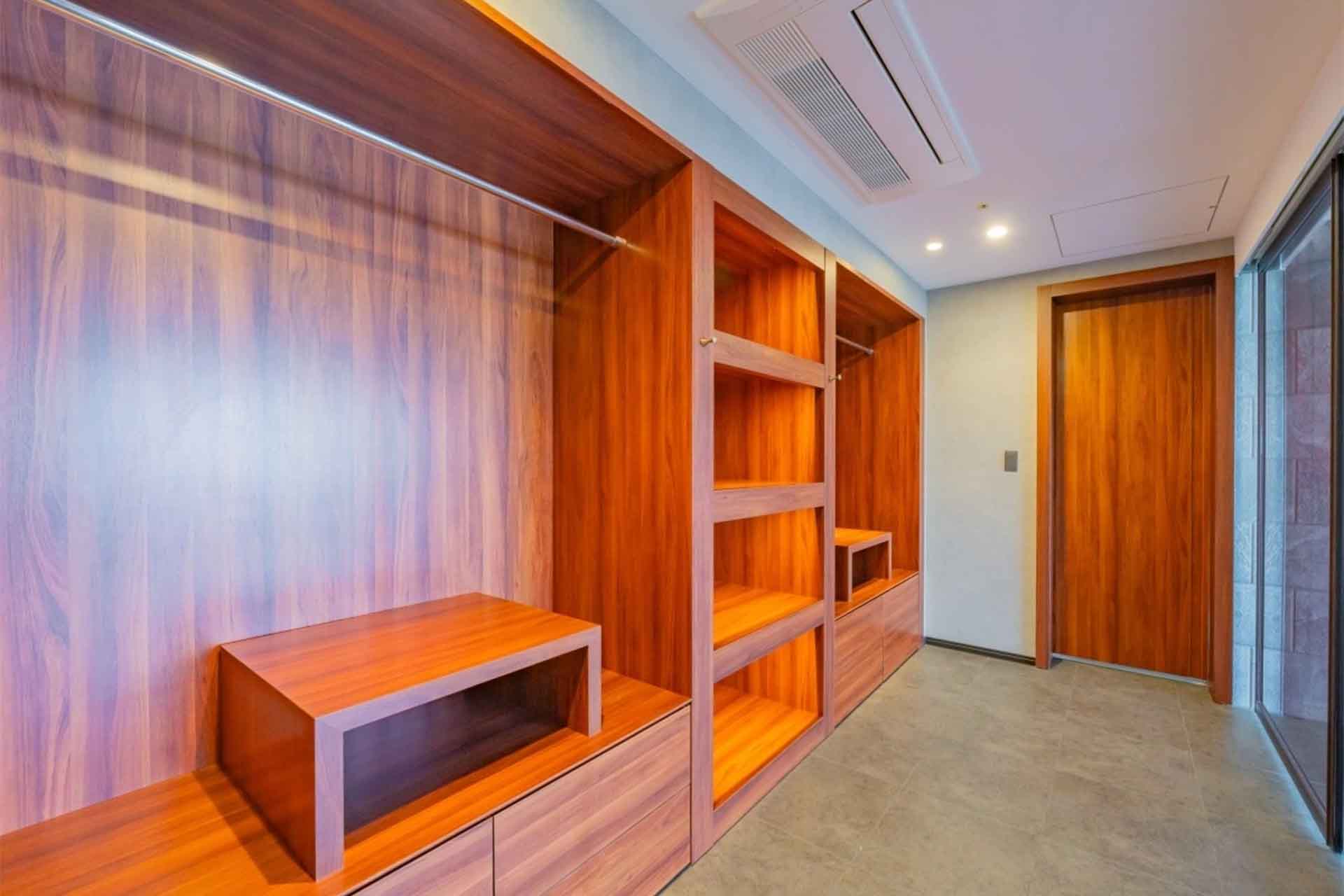 Takanawa The Residence WIC3.jpg