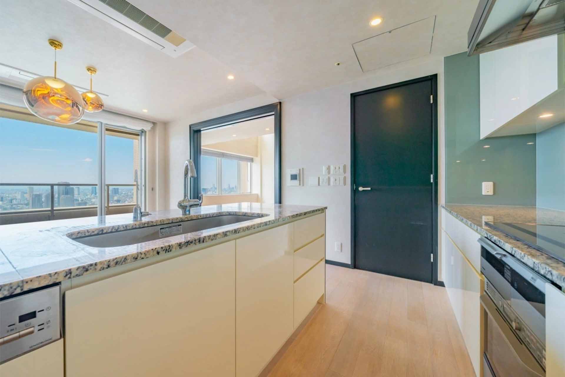 Takanawa The Residence kitchen.jpg