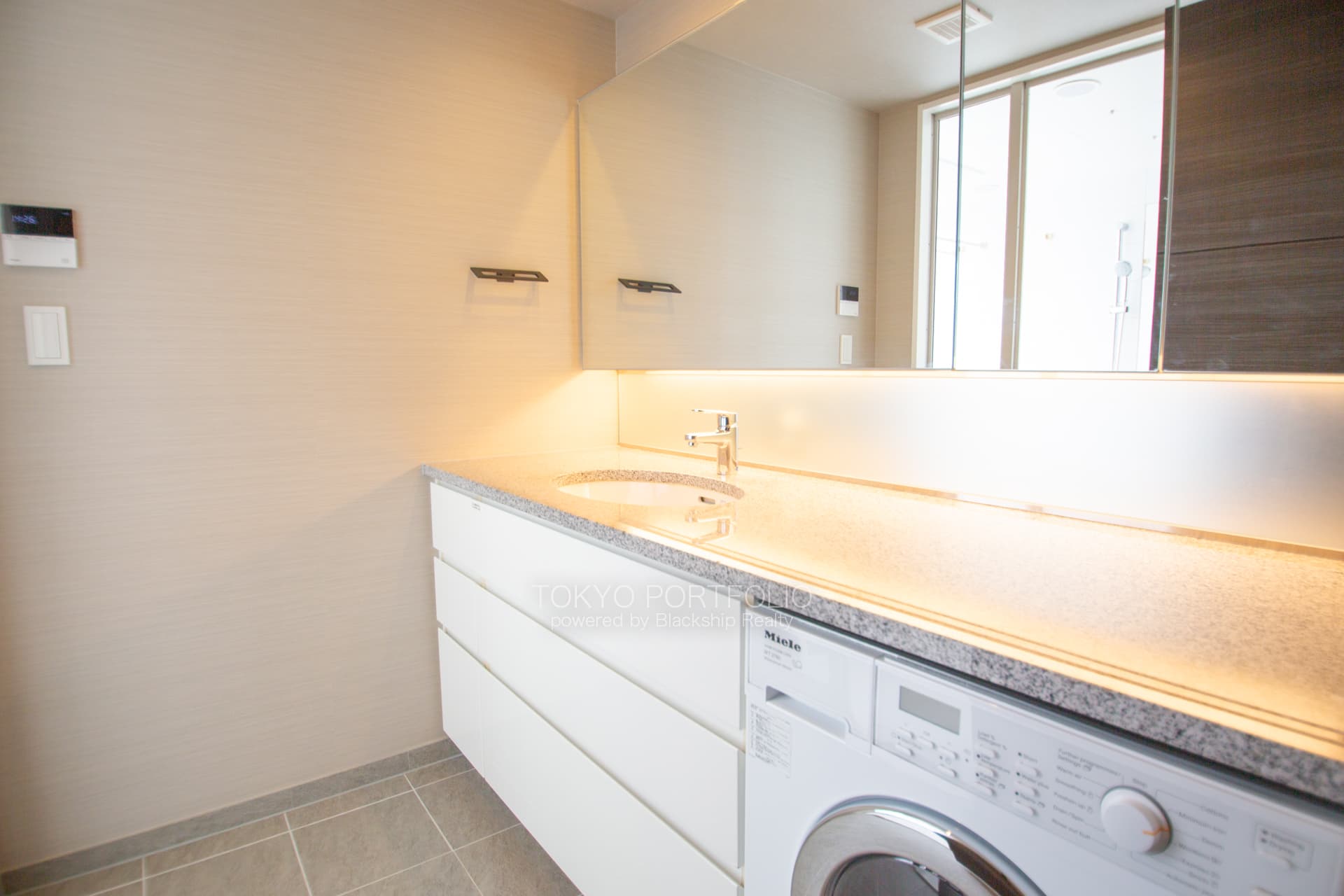 Majes Tower Roppongi-7.jpg