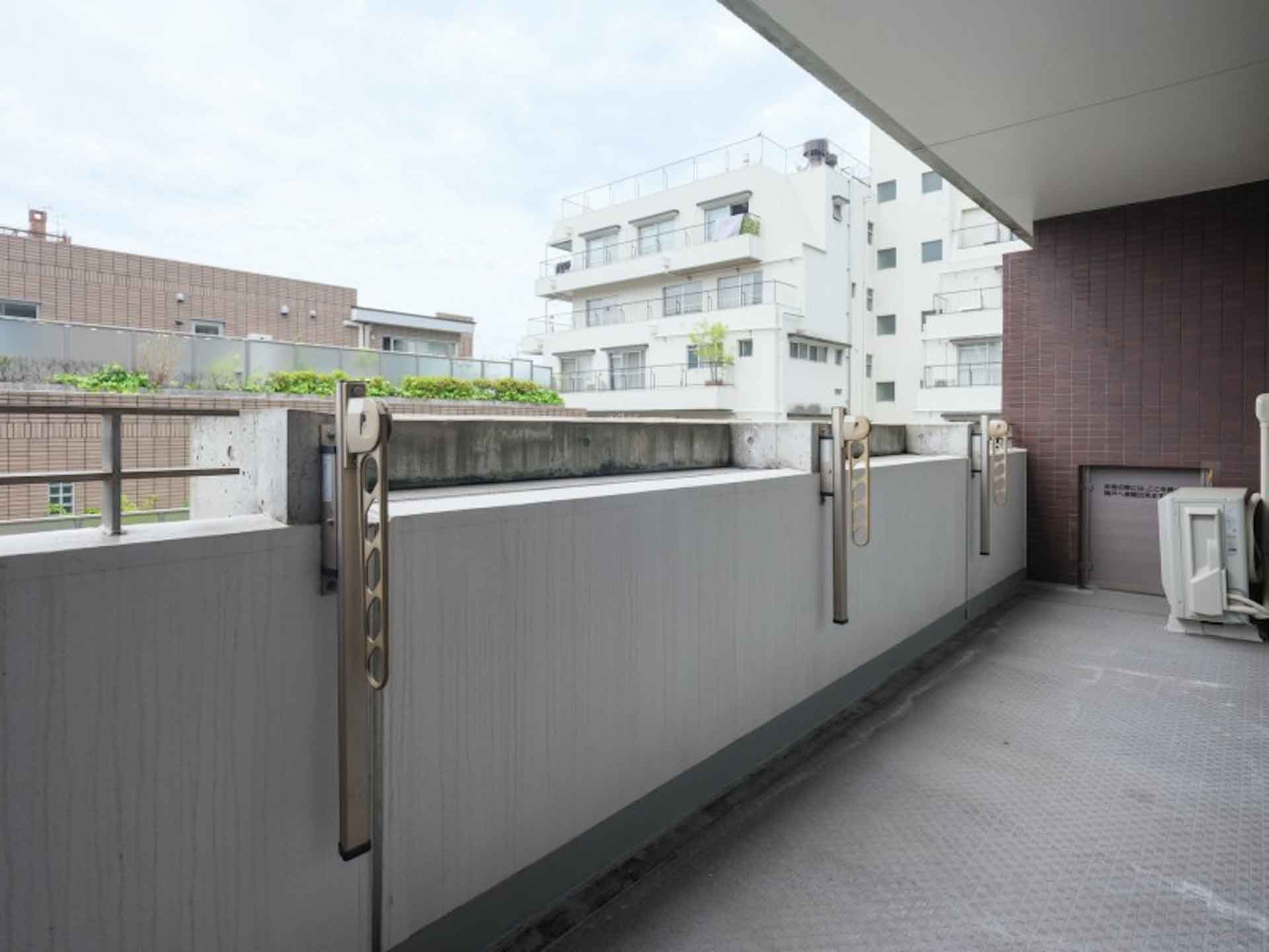 Yoyogi Duplex balcony.jpg