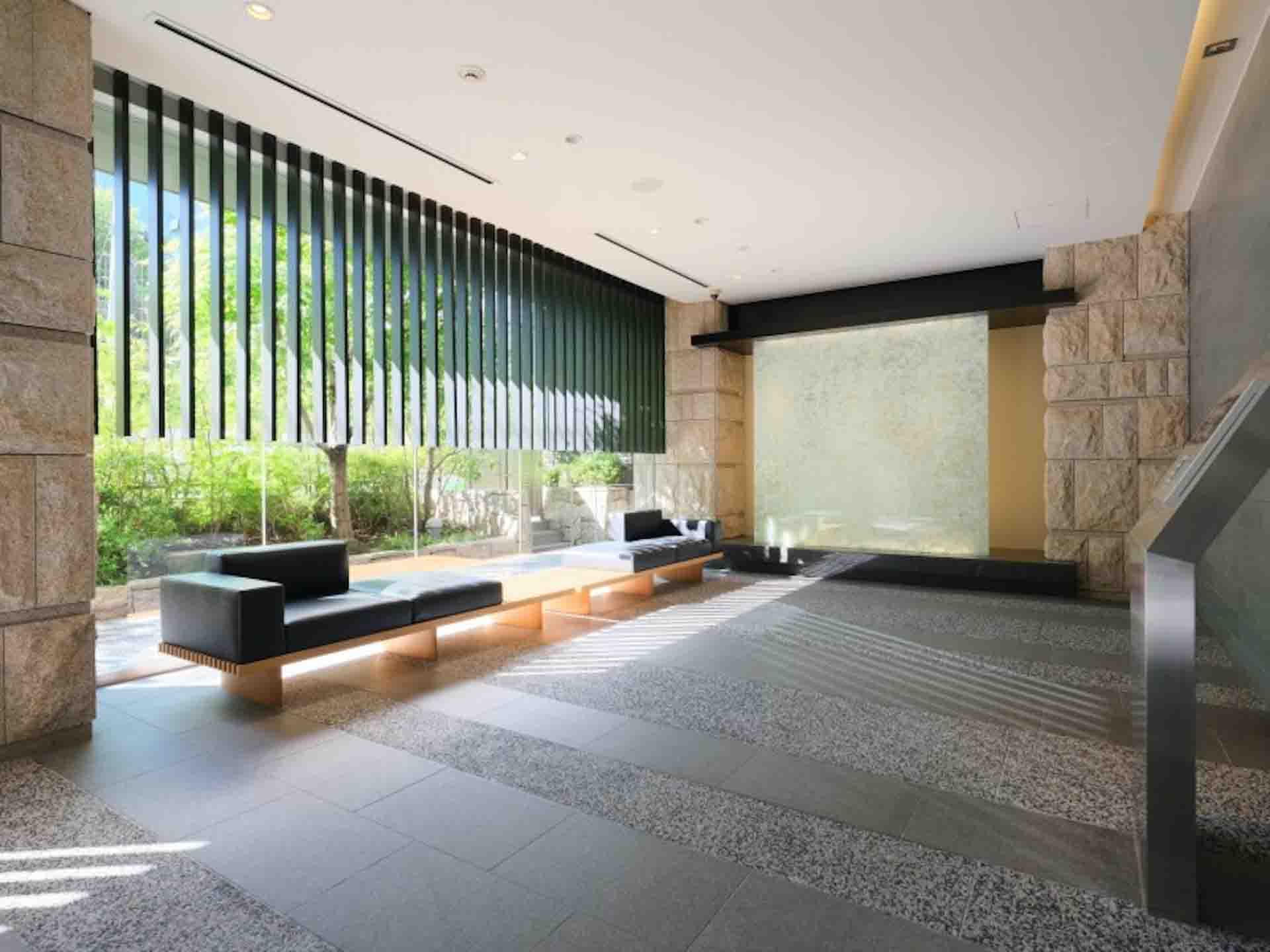 Sunwood Akasaka Hikawa ent3.jpg