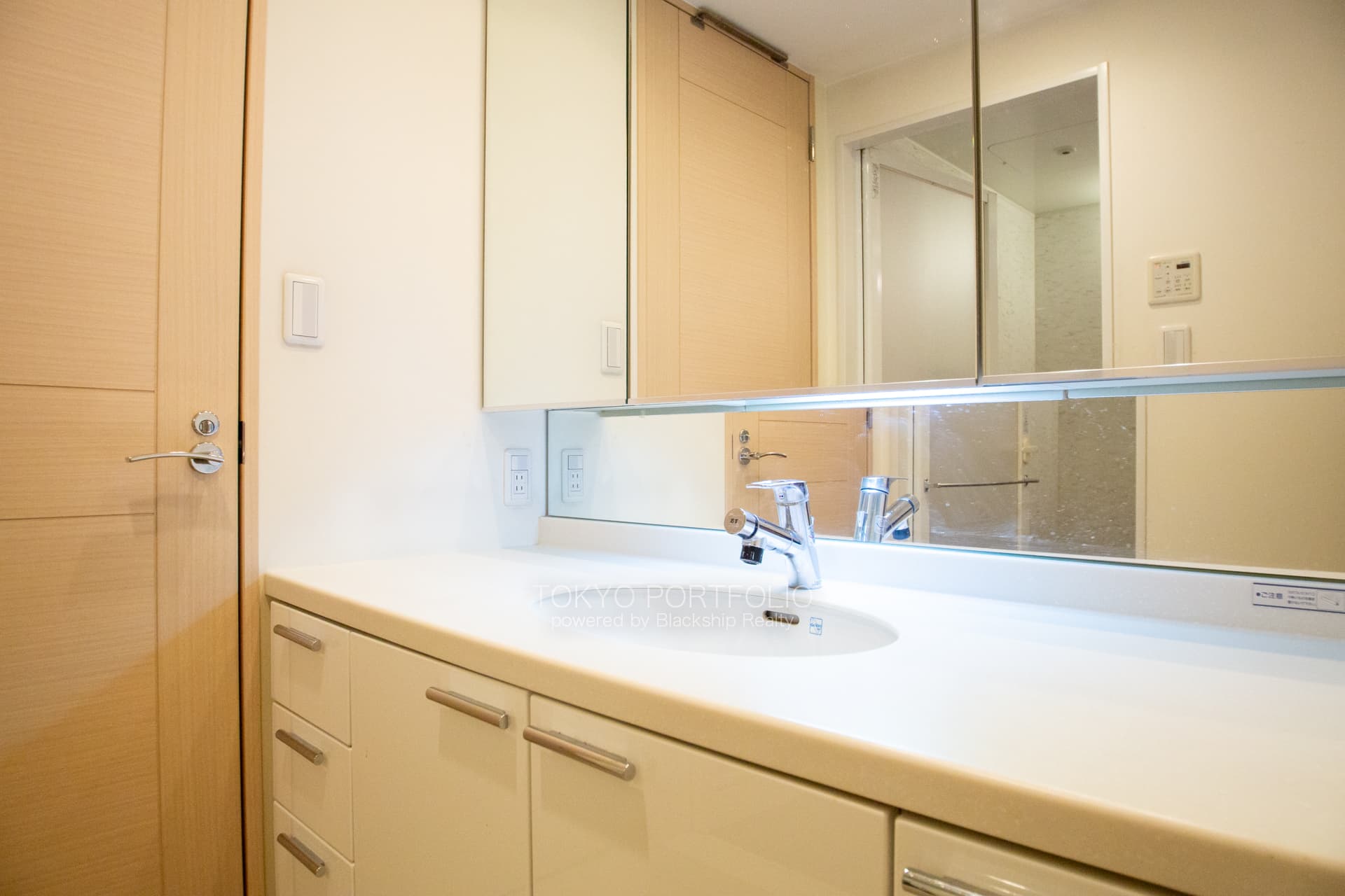 The Towers Daiba-08.jpg