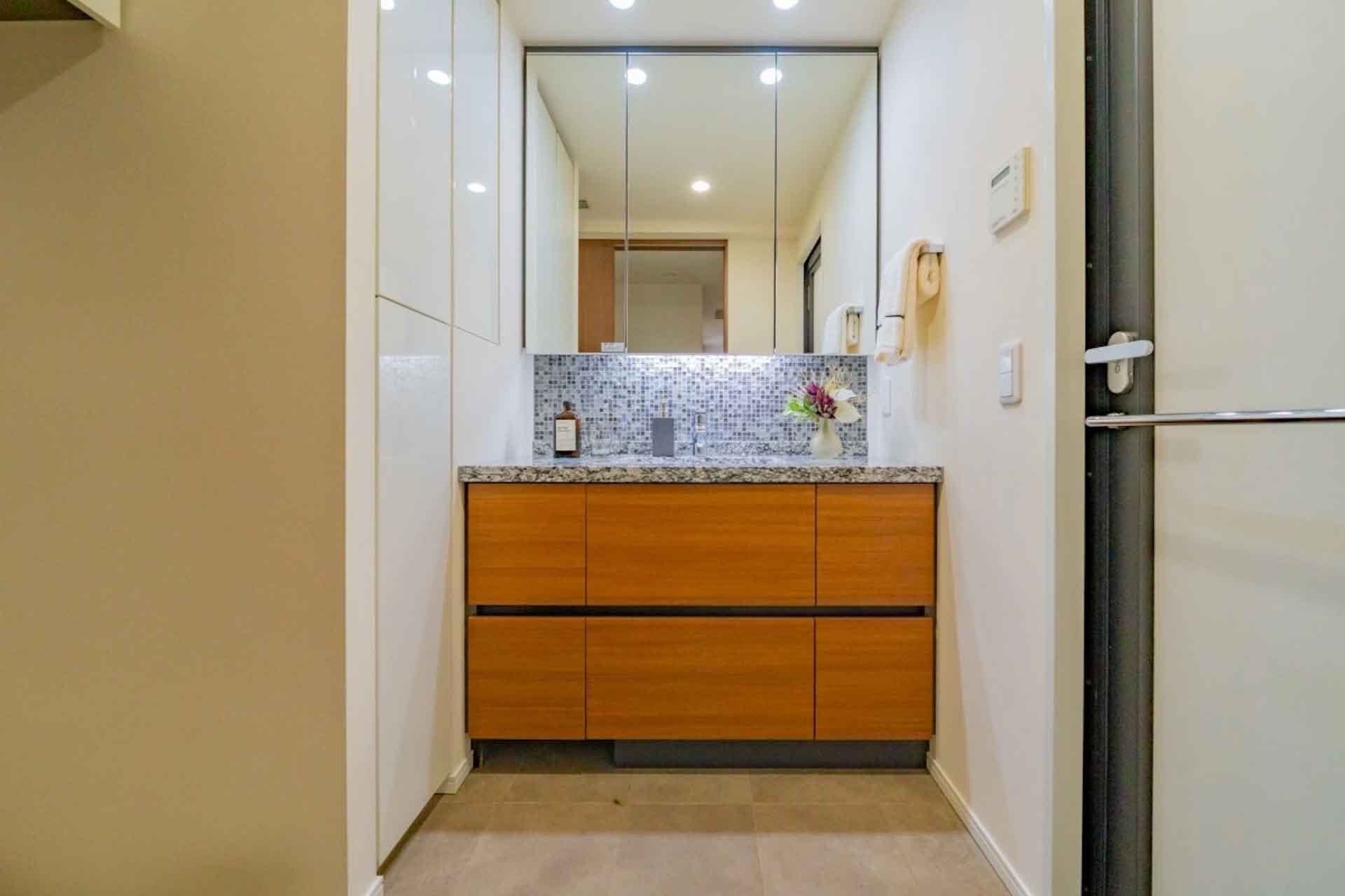 Wellistower Atago Toranomon15.jpg